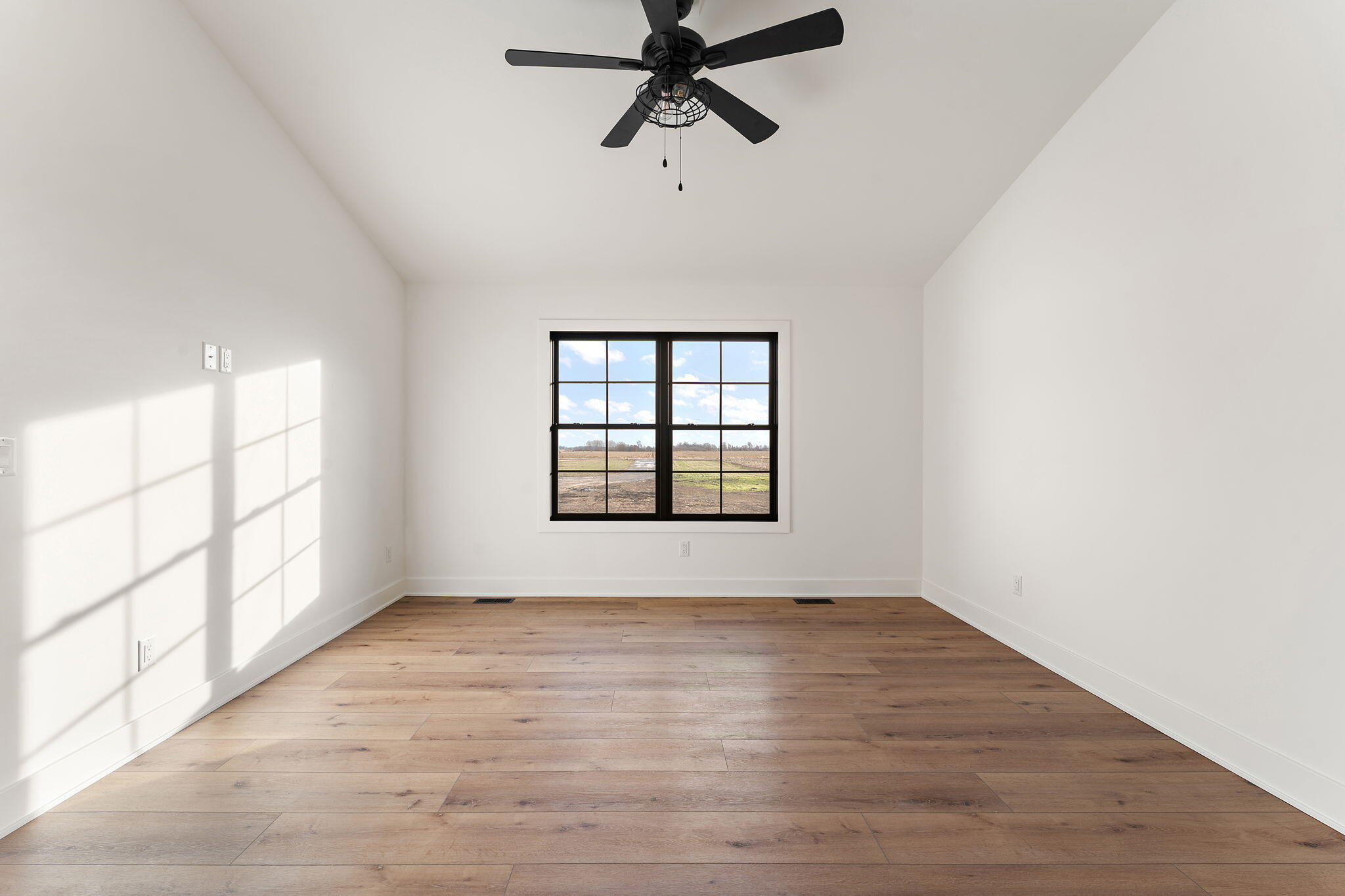 52 E 780 N, Lake Village, IN 46349; Image #38