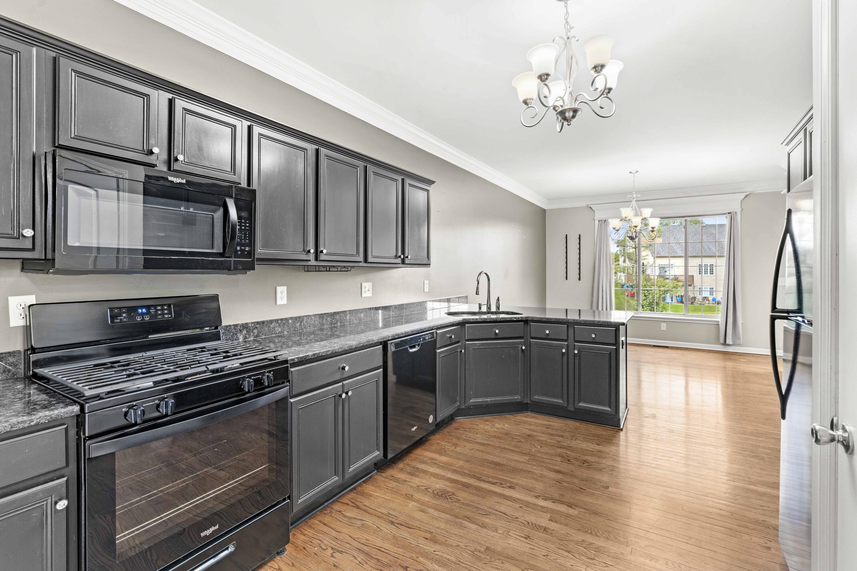 10554 Ontario Drive, Crown Point, IN 46307; Image #14