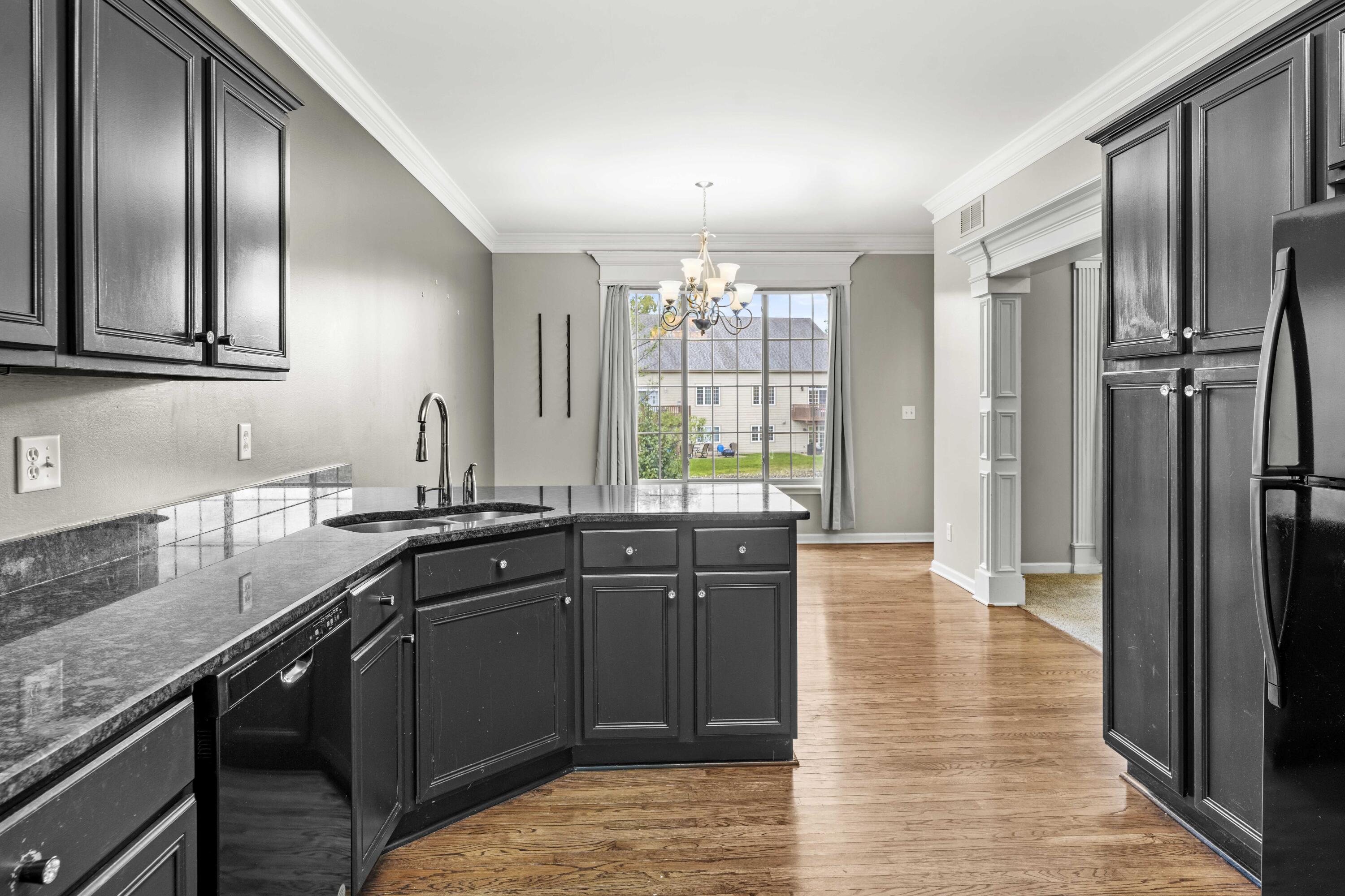 10554 Ontario Drive, Crown Point, IN 46307; Image #15