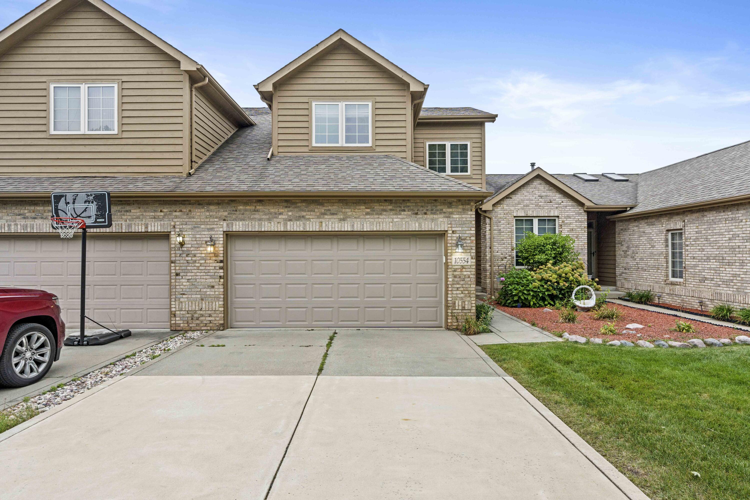 10554 Ontario Drive, Crown Point, IN 46307; Image #27