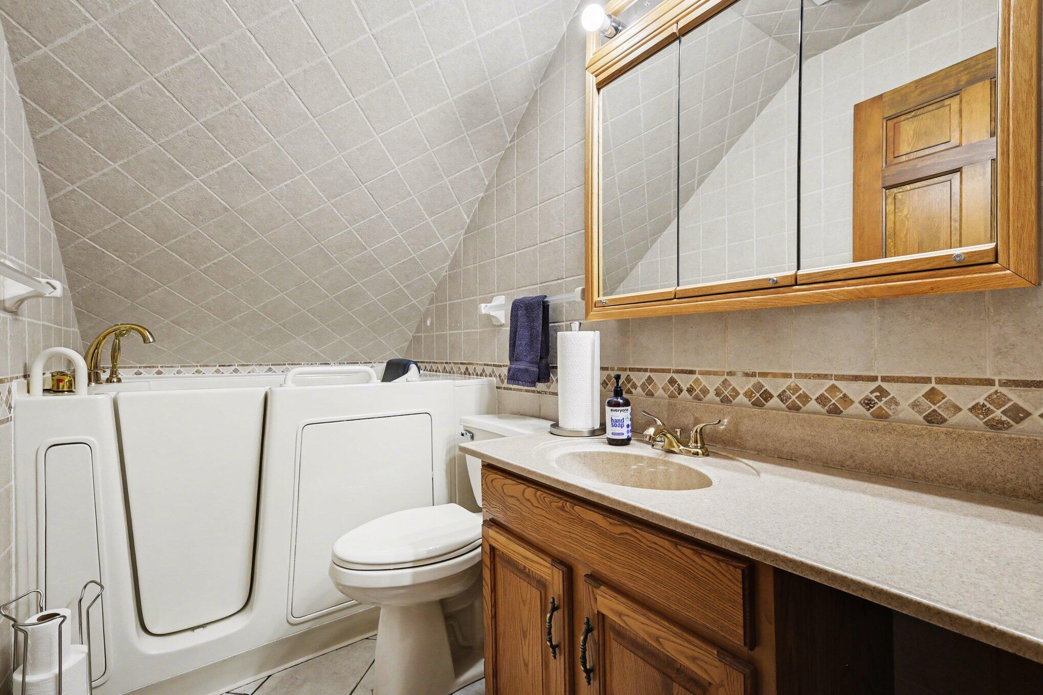 563 Waverly Road, La Porte, IN 46350; Image #12