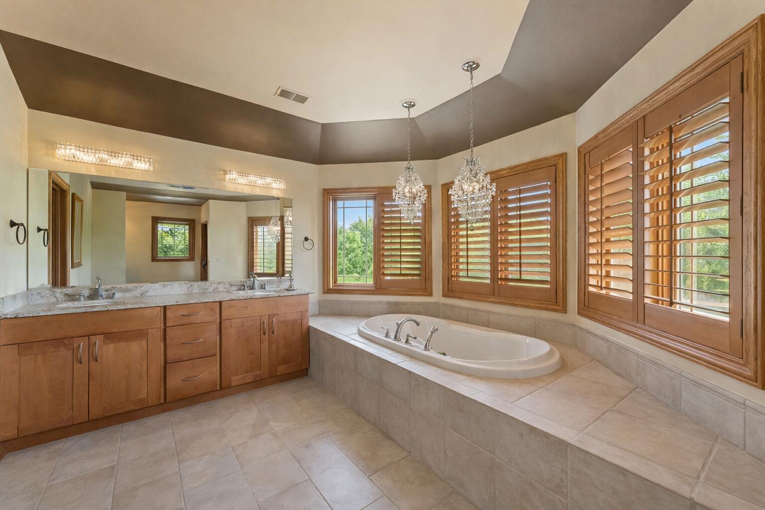 84 Liberty Lakes Drive, Valparaiso, IN 46385; Image #15