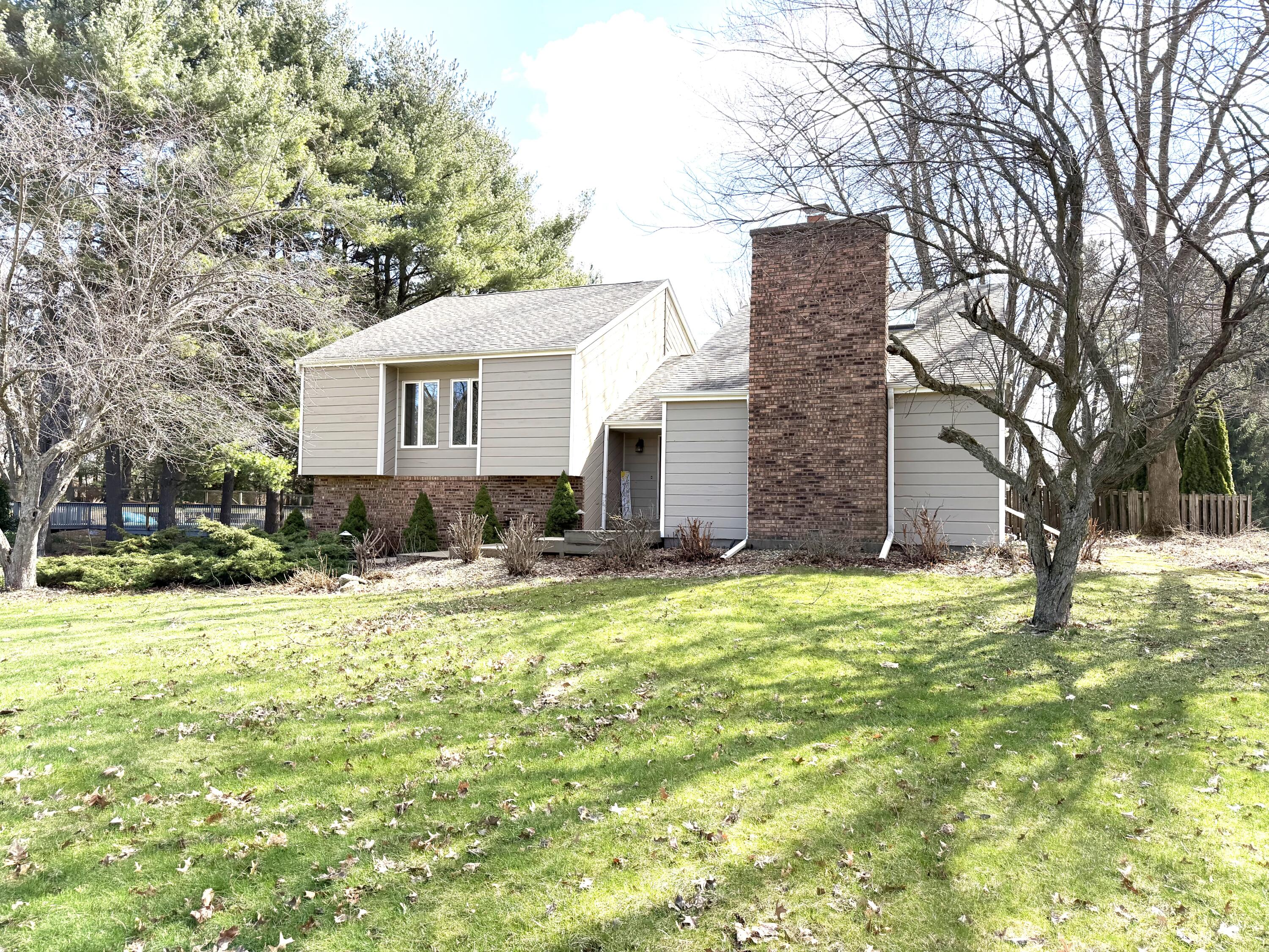 1587 N Rustic Drive, La Porte, IN 46350; Image #7