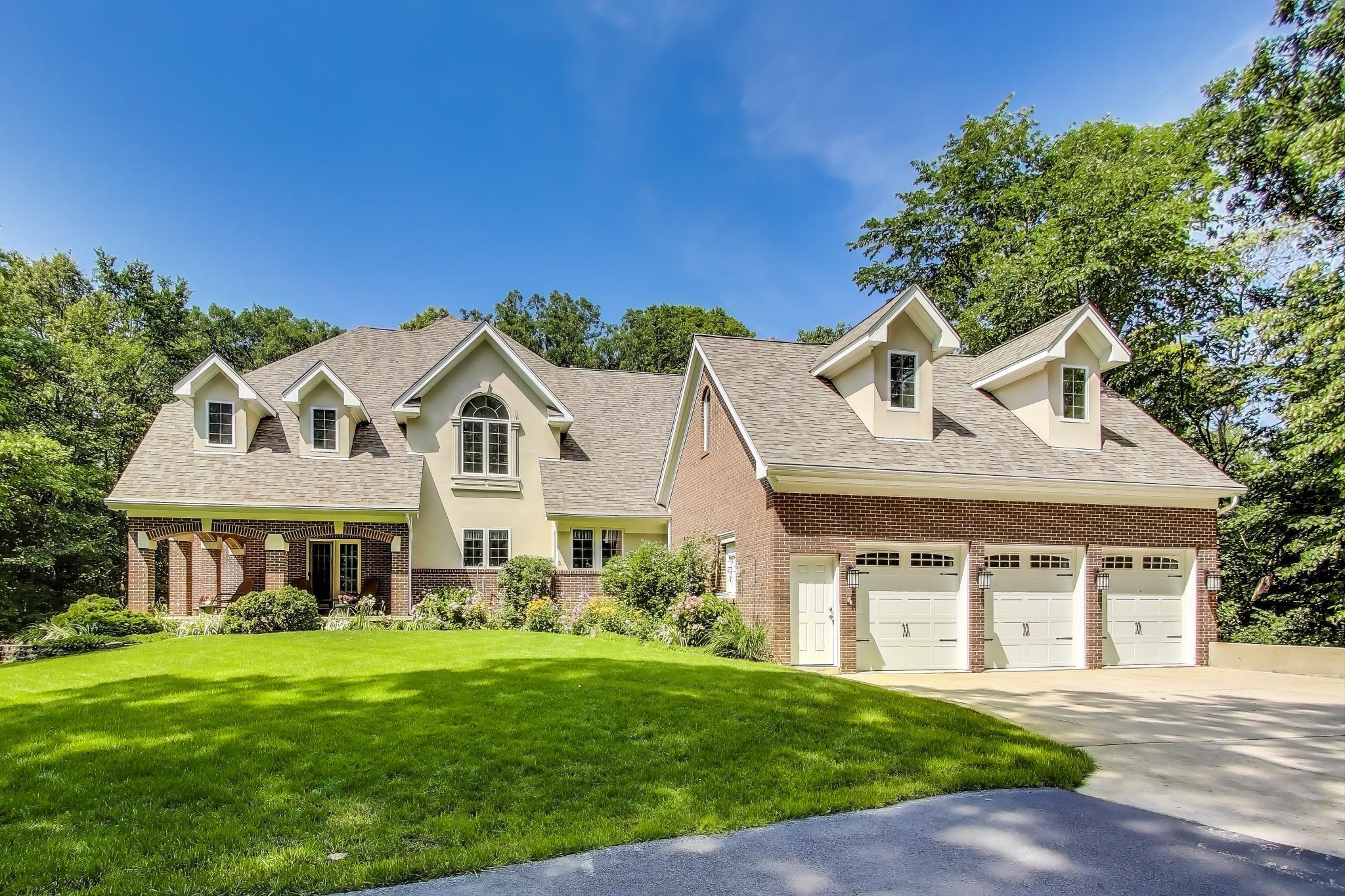 273 Bridlewood Lane, Valparaiso, IN 46385; Image #2