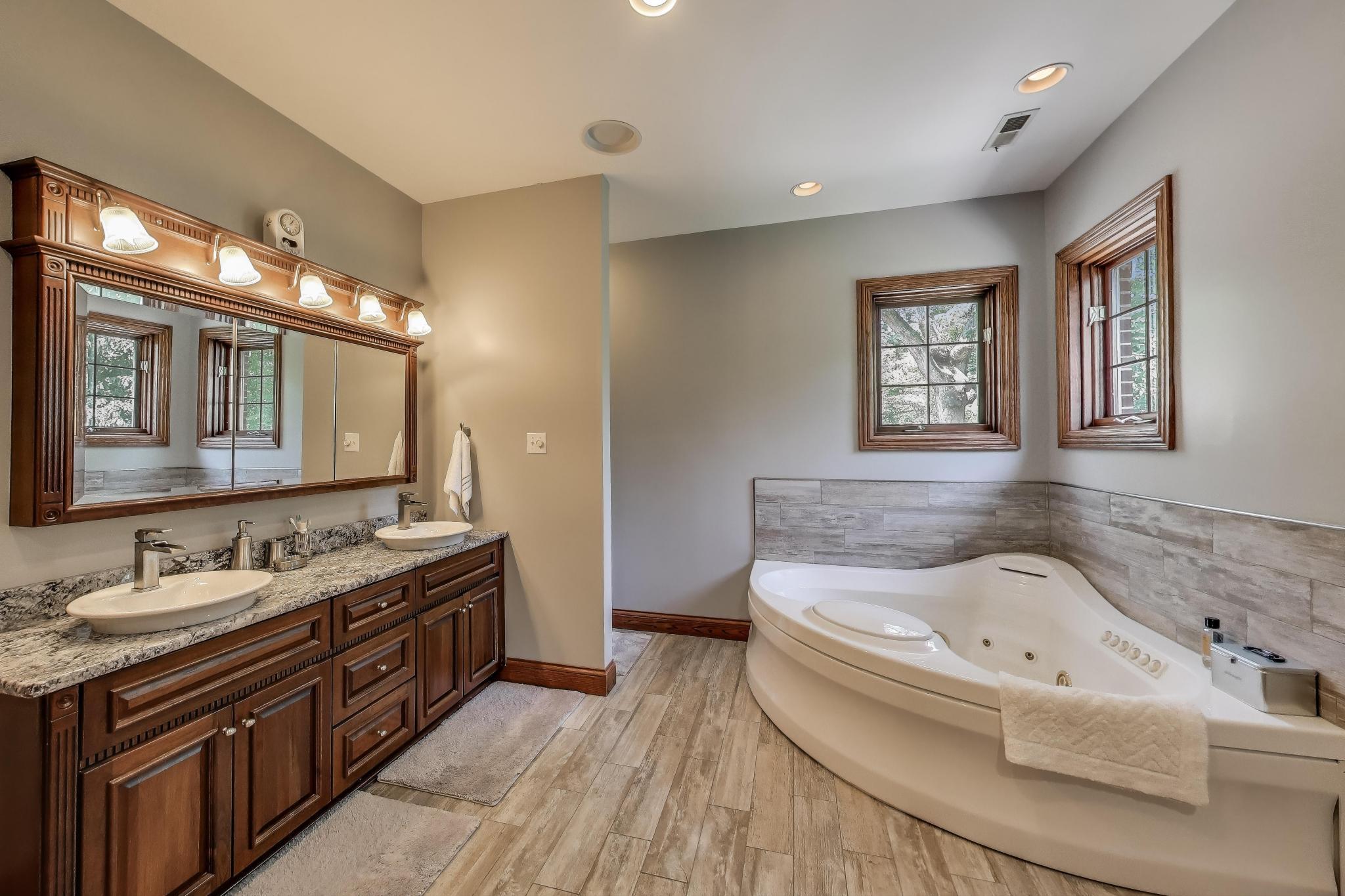 273 Bridlewood Lane, Valparaiso, IN 46385; Image #37