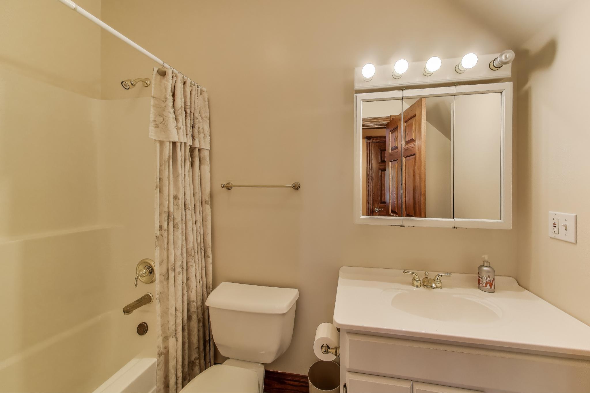 273 Bridlewood Lane, Valparaiso, IN 46385; Image #43