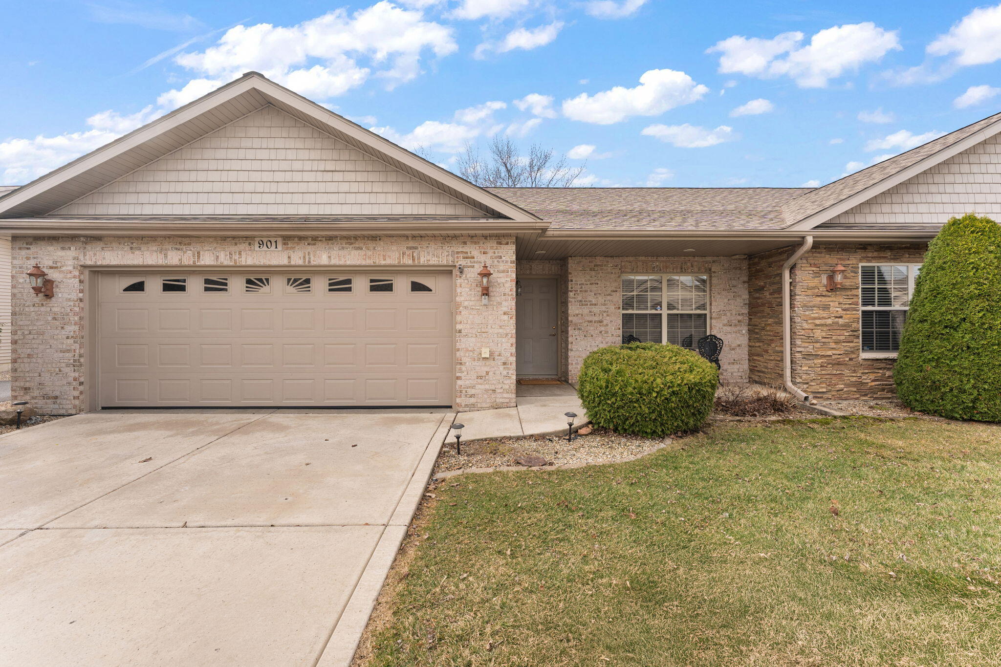901 Veterans Lane, Crown Point, IN 46307; Image #3