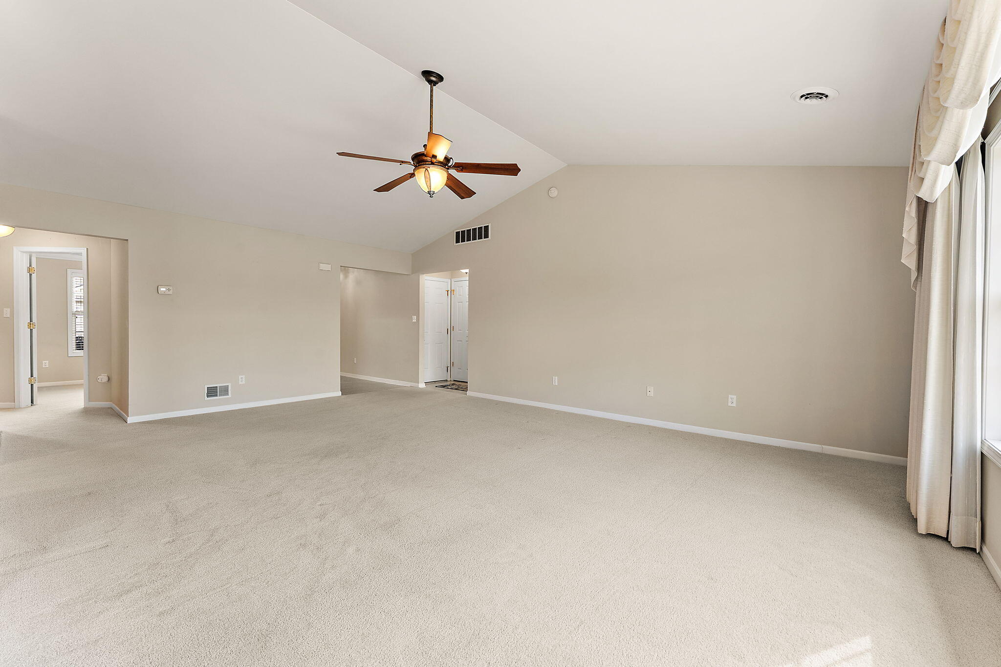 901 Veterans Lane, Crown Point, IN 46307; Image #9