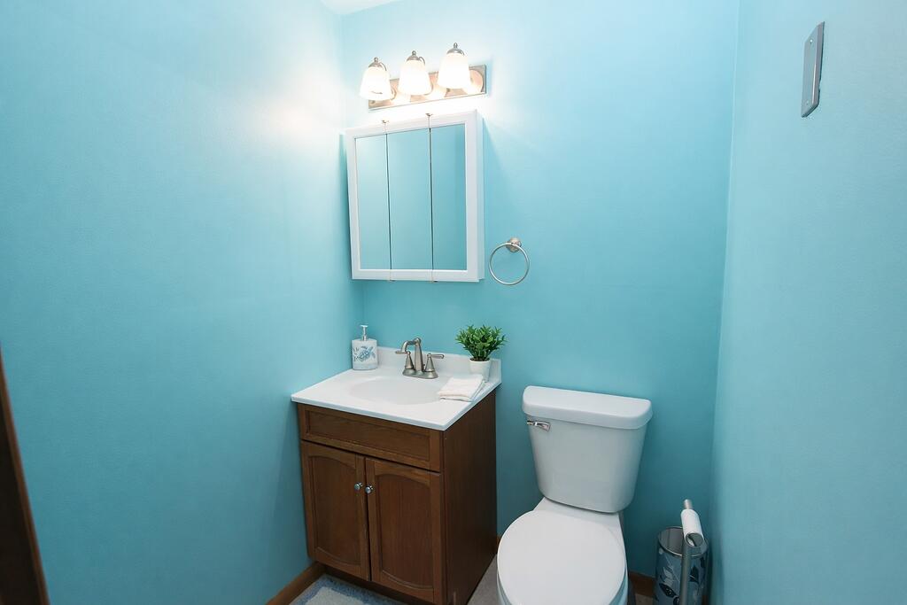 7715 N Spruce Lane, New Carlisle, IN 46552; Image #12