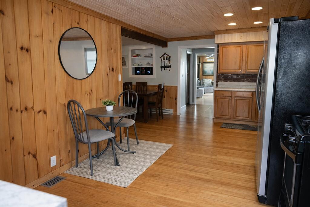 7715 N Spruce Lane, New Carlisle, IN 46552; Image #15