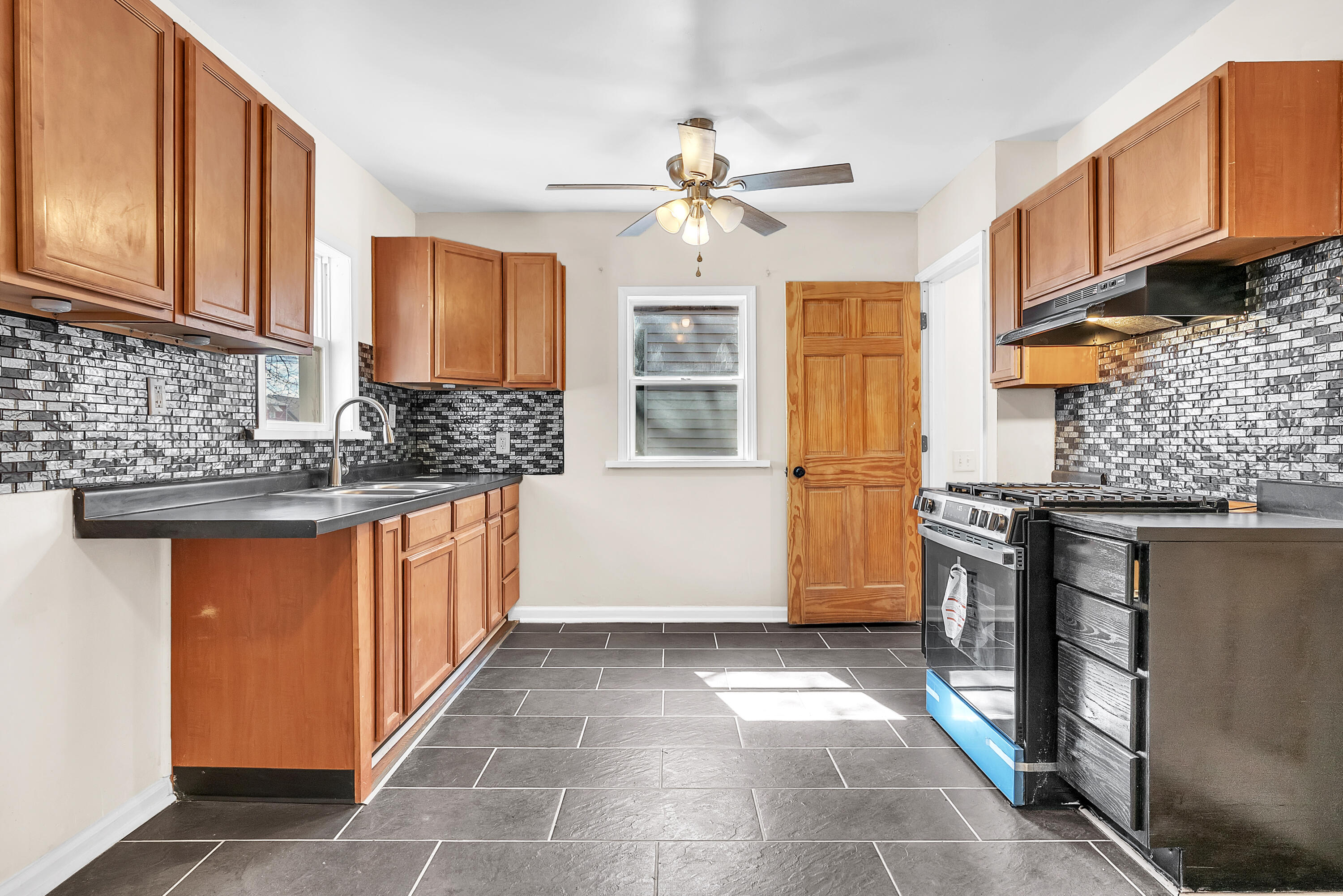 263 Rutledge Street, Gary, IN 46404; Image #10