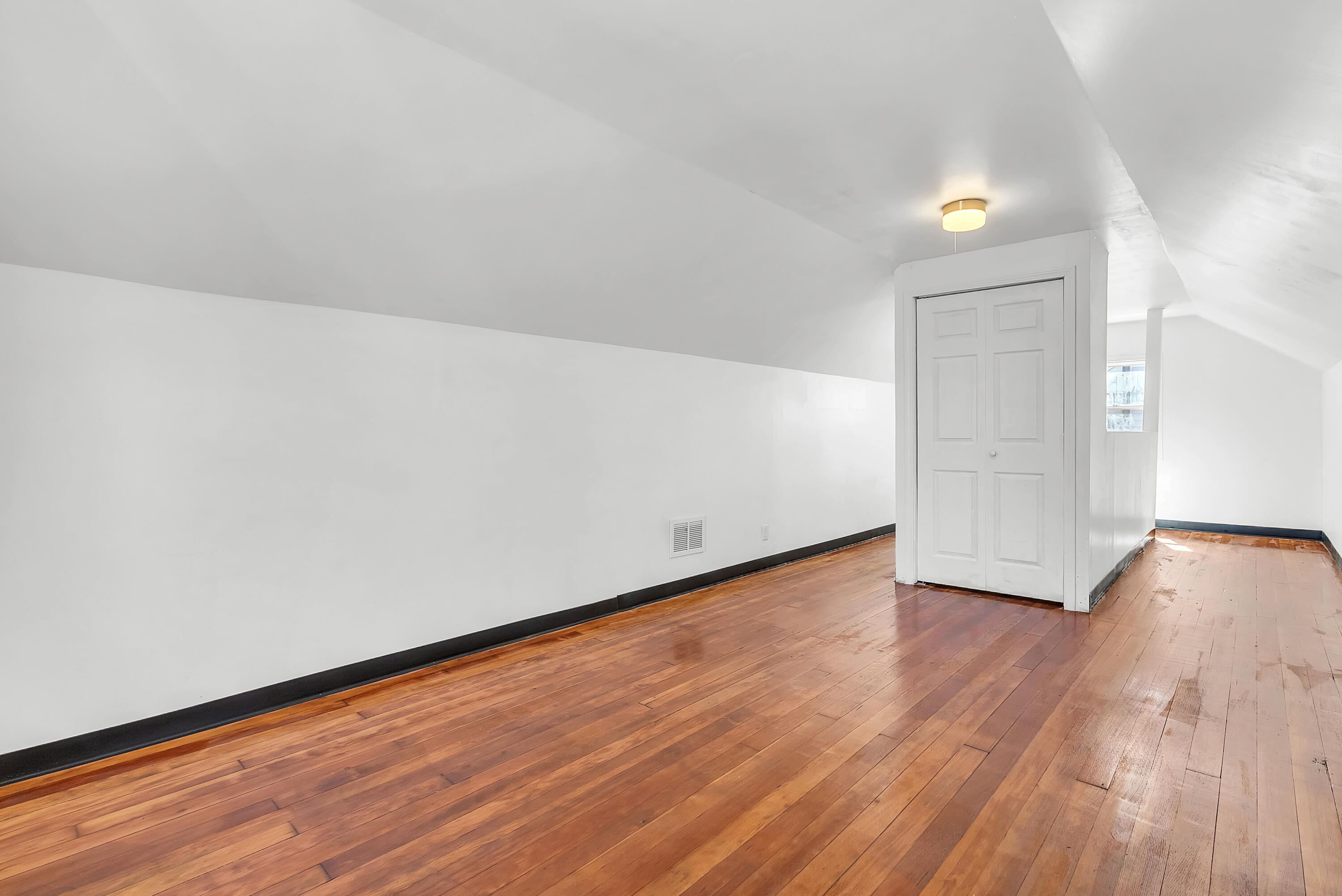 263 Rutledge Street, Gary, IN 46404; Image #18