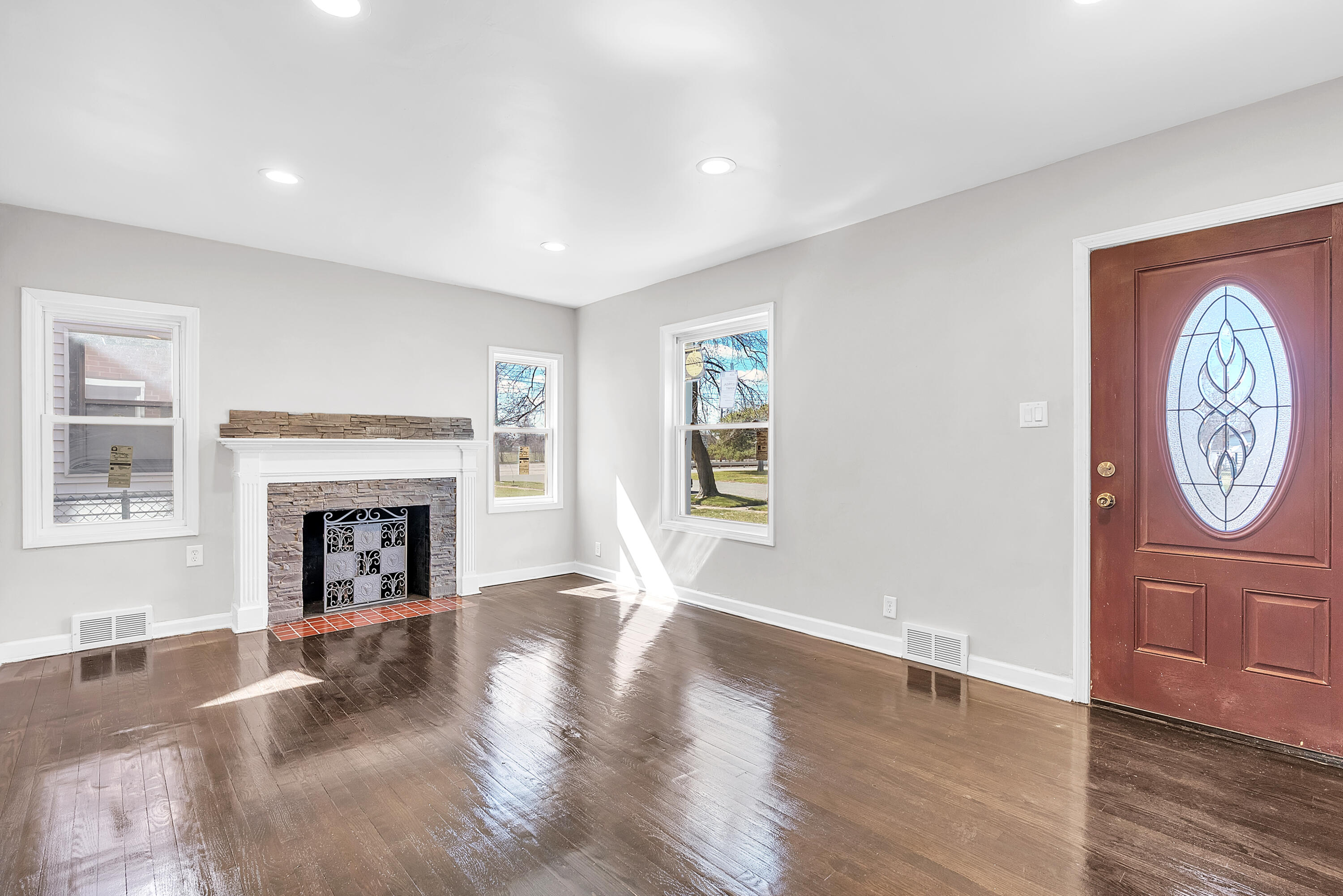 263 Rutledge Street, Gary, IN 46404; Image #6