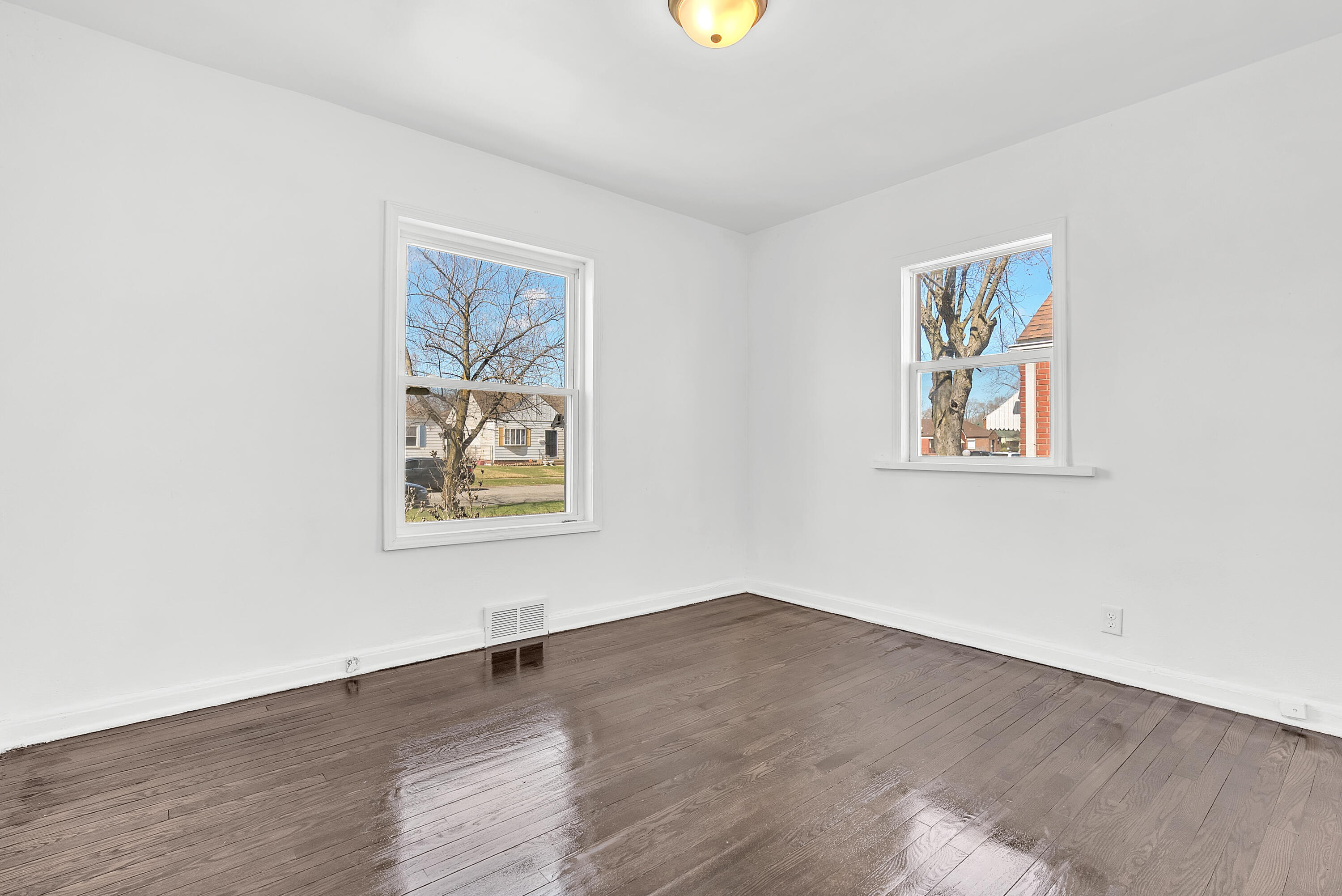 263 Rutledge Street, Gary, IN 46404; Image #9