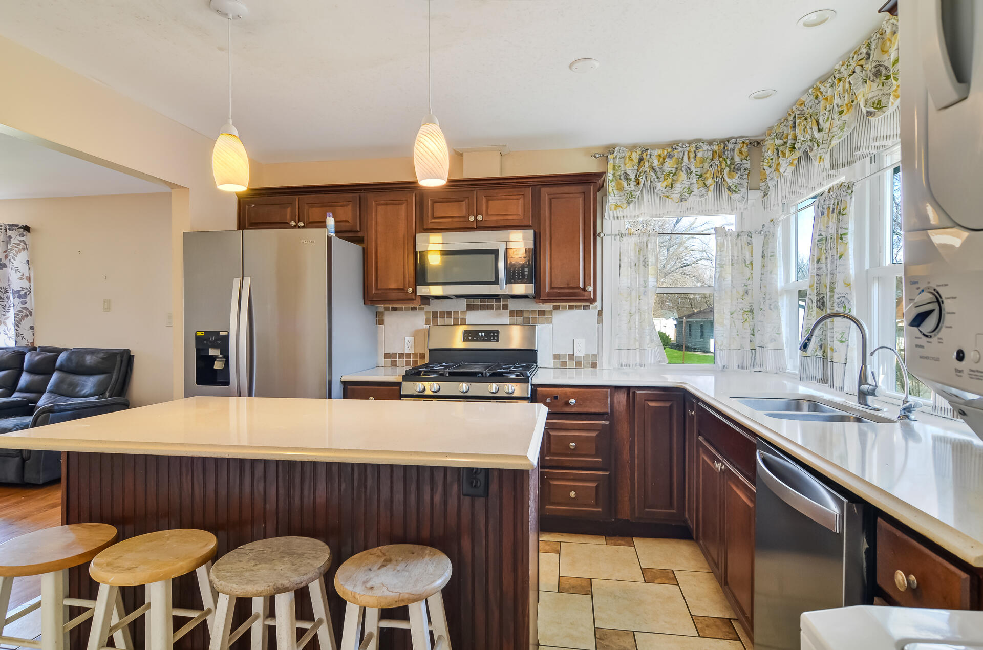 7204 Schneider Avenue, Hammond, IN 46323; Image #10