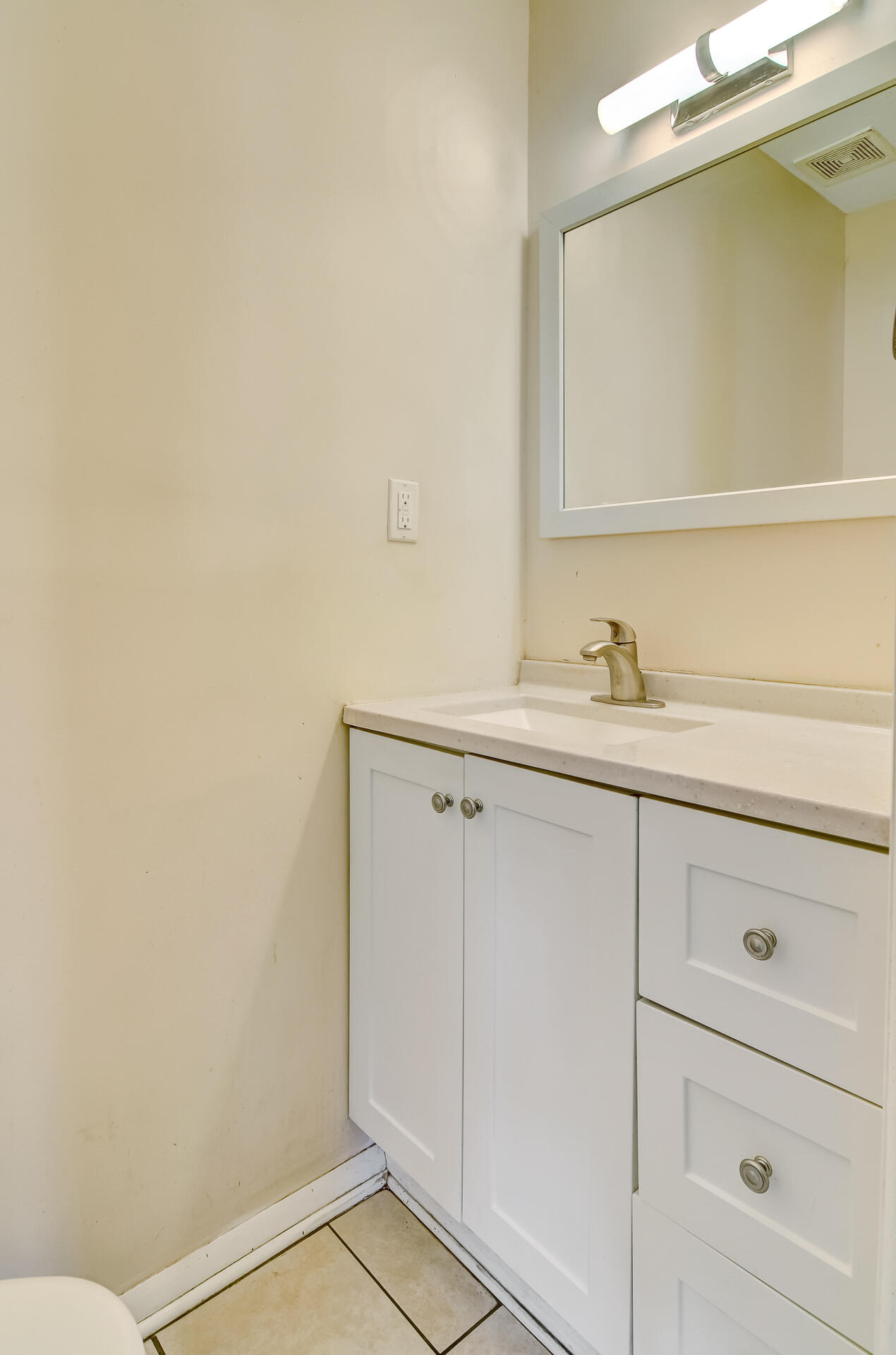 7204 Schneider Avenue, Hammond, IN 46323; Image #11