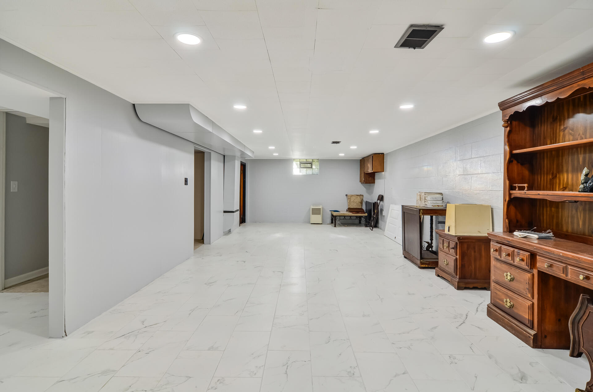 7204 Schneider Avenue, Hammond, IN 46323; Image #18