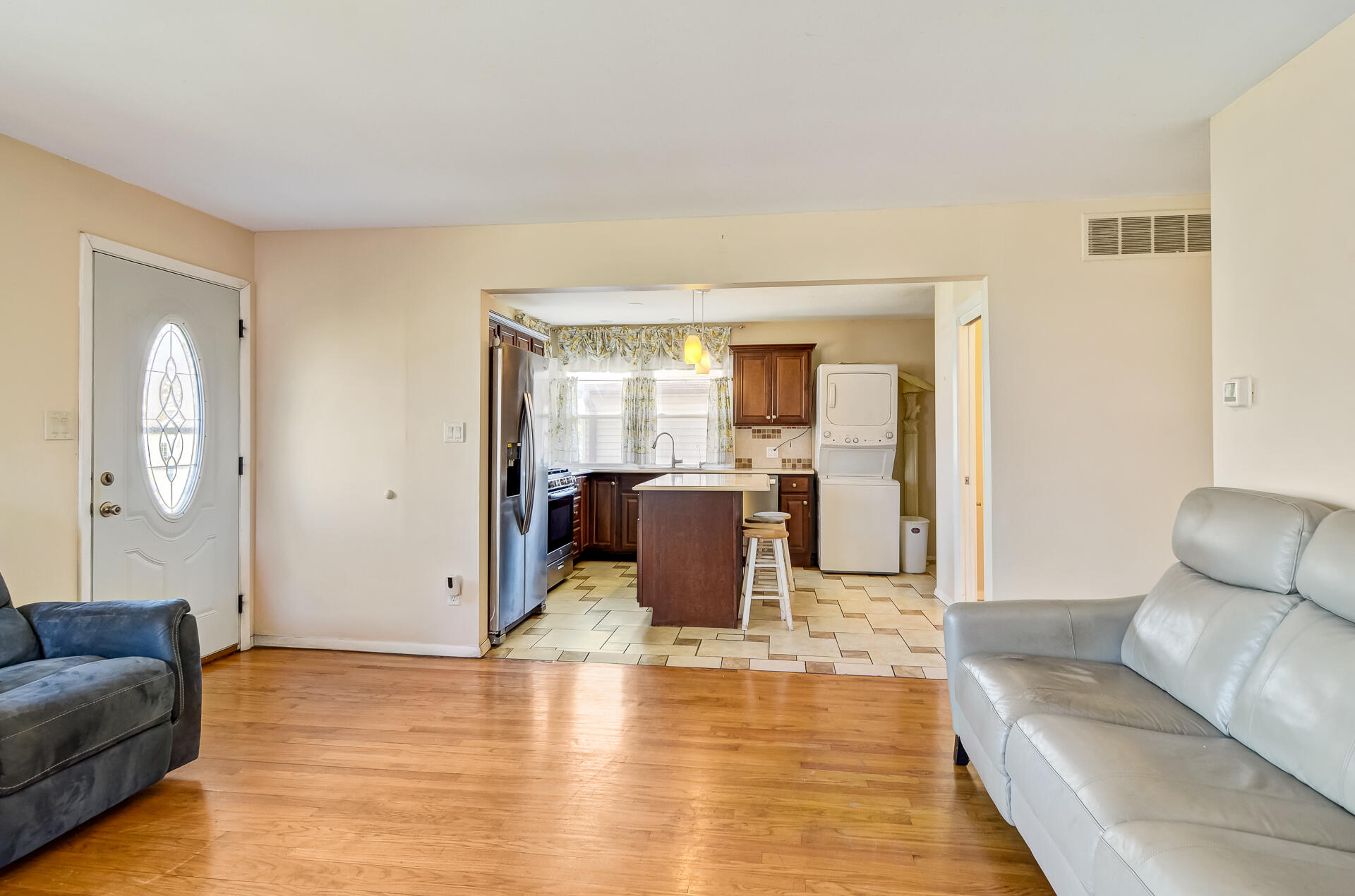 7204 Schneider Avenue, Hammond, IN 46323; Image #7