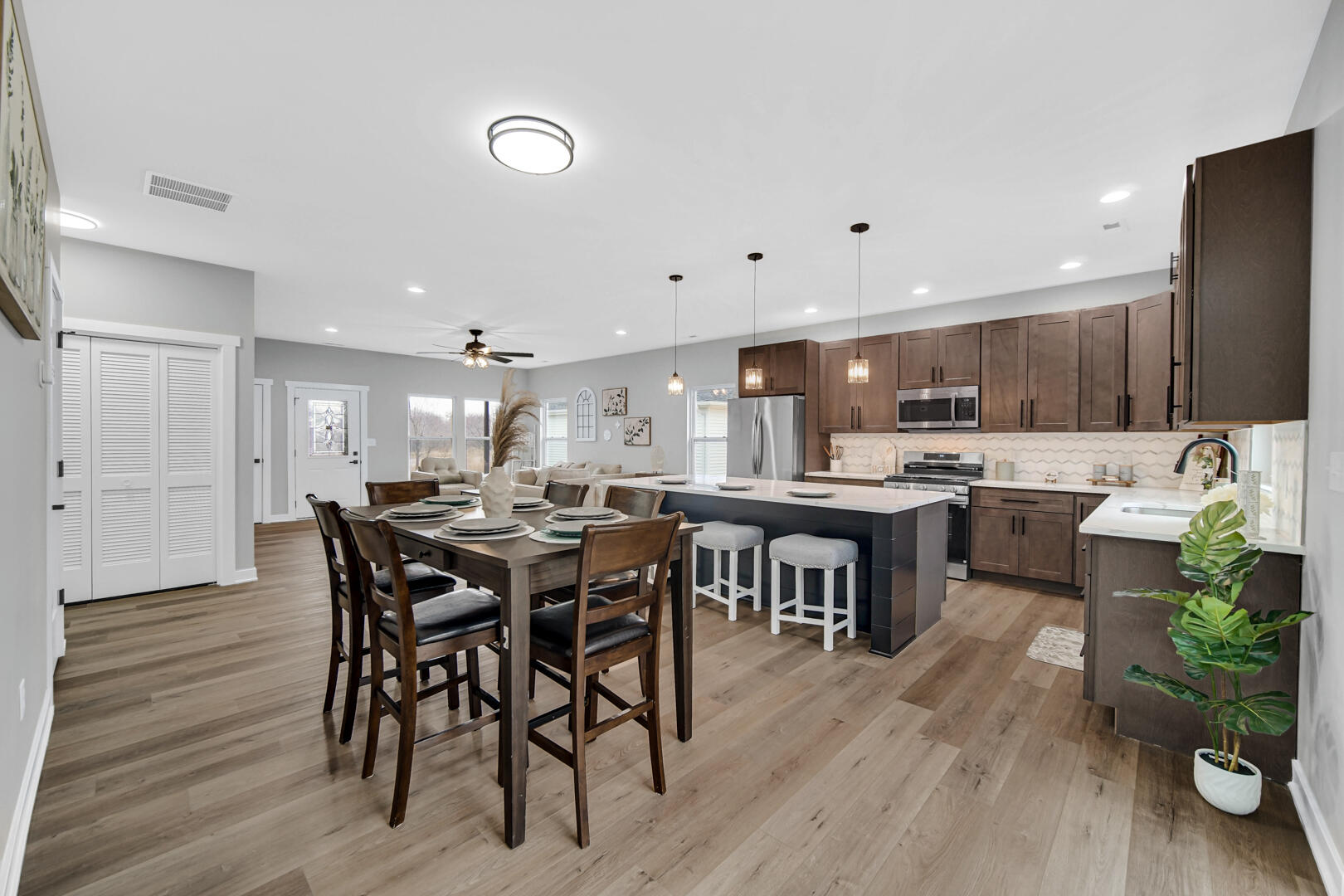 3933 Riverdale Avenue, Lake Station, IN 46405; Image #11