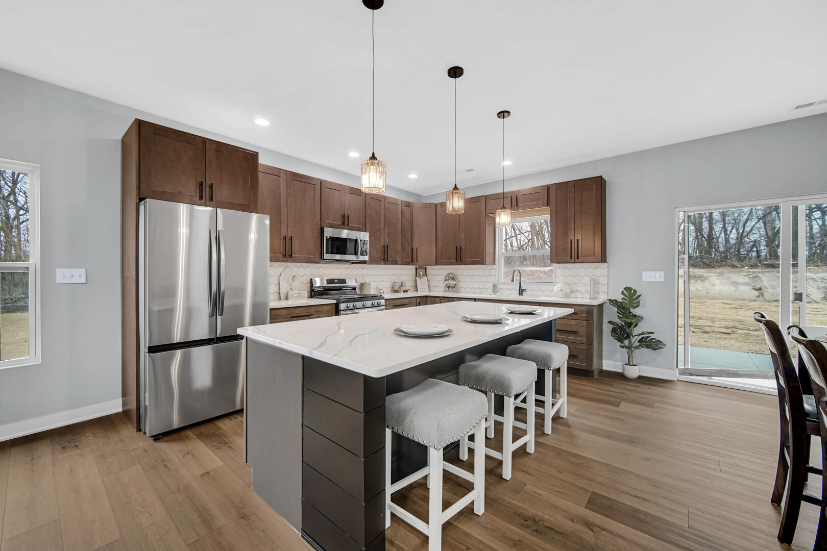 3933 Riverdale Avenue, Lake Station, IN 46405; Image #13