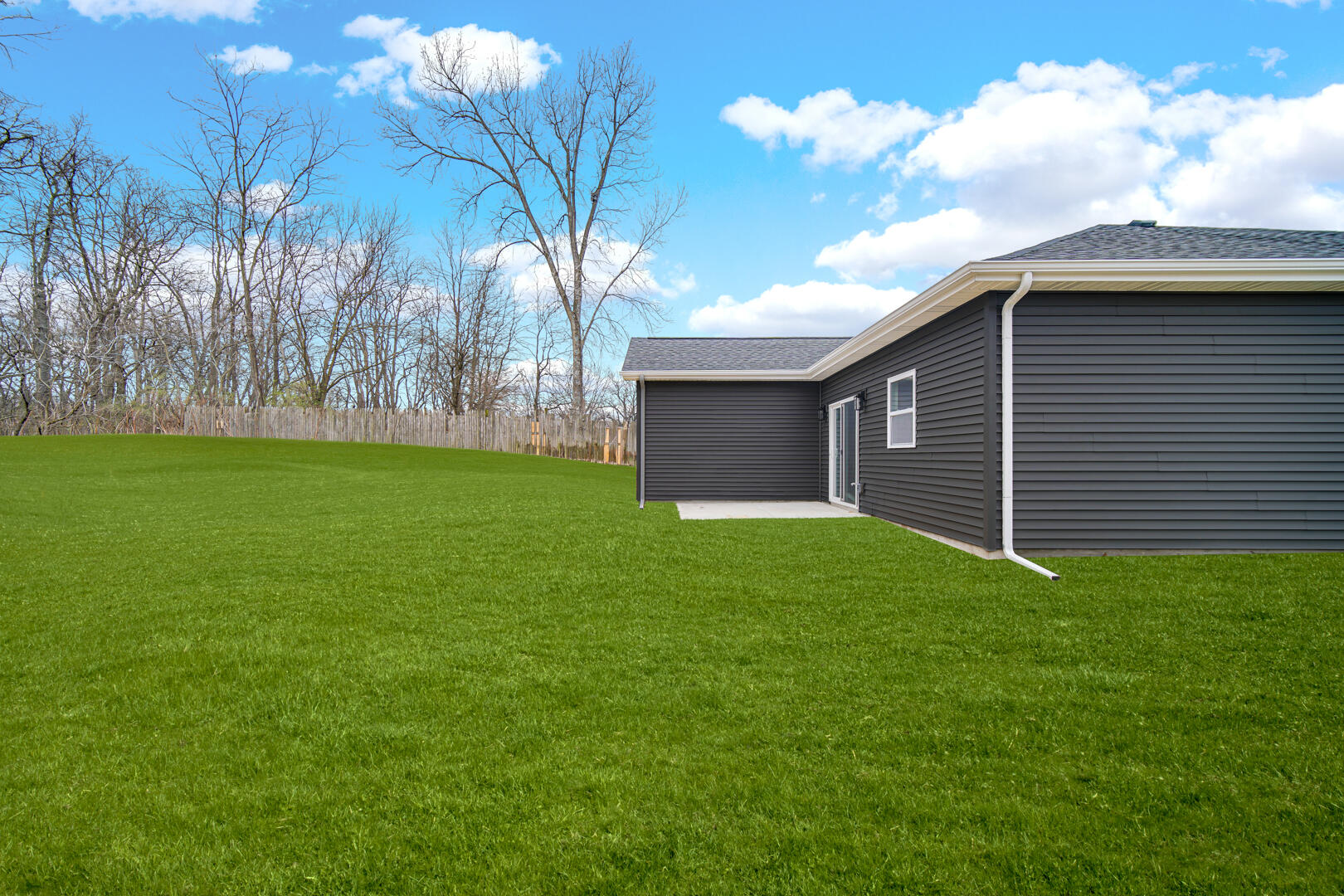 3933 Riverdale Avenue, Lake Station, IN 46405; Image #25