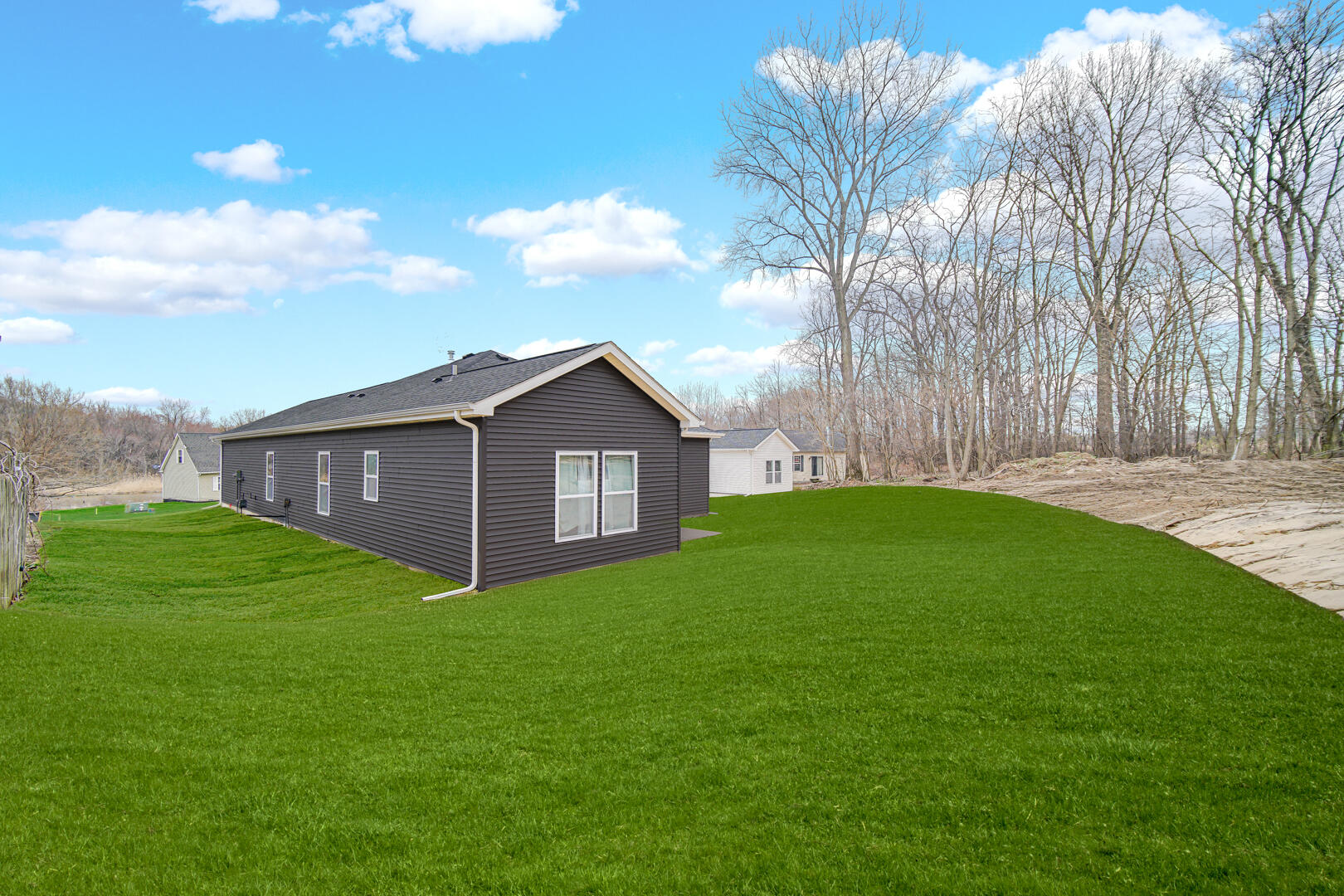 3933 Riverdale Avenue, Lake Station, IN 46405; Image #26