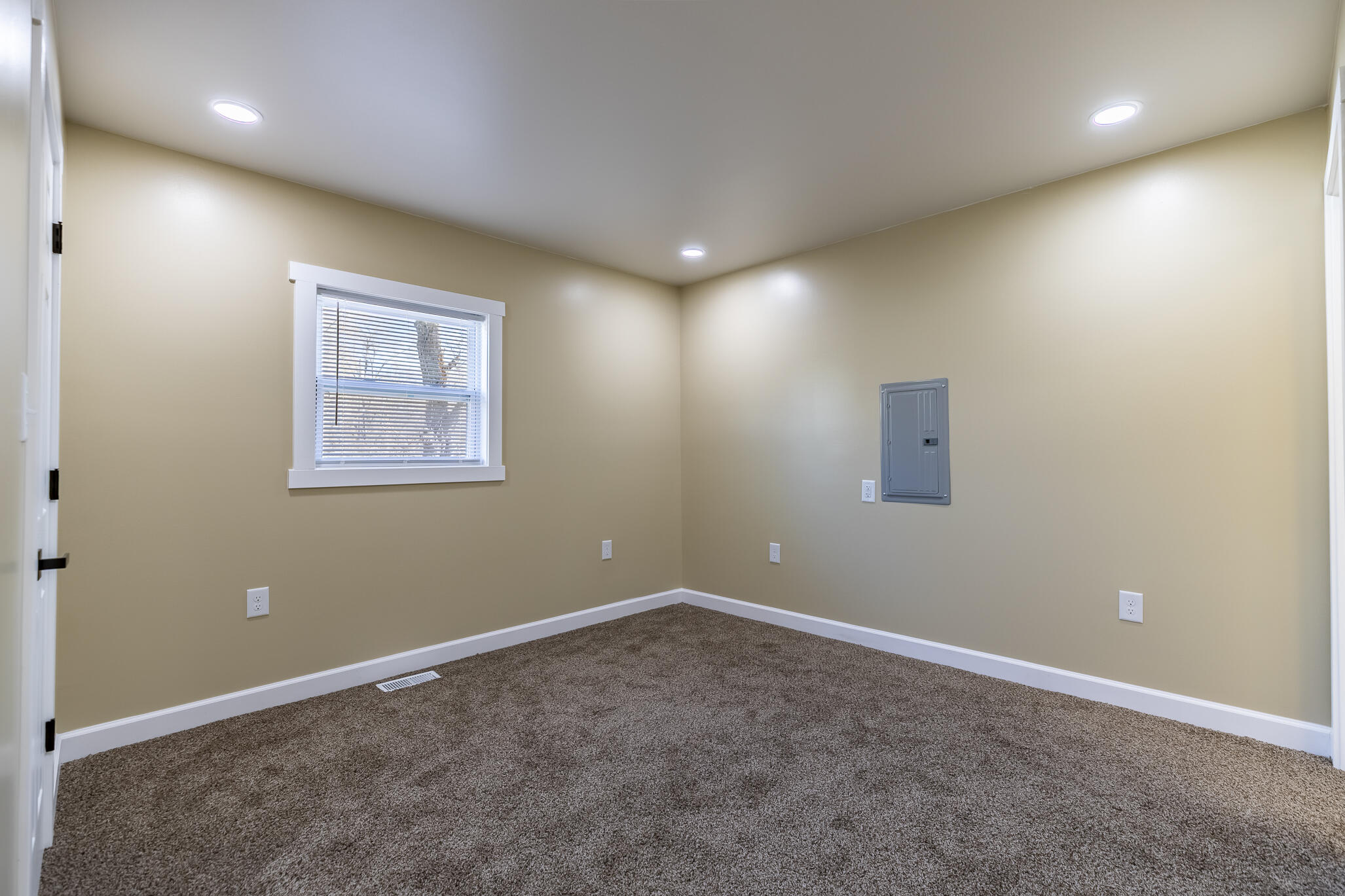 1047 Arizona Street, Gary, IN 46403; Image #17
