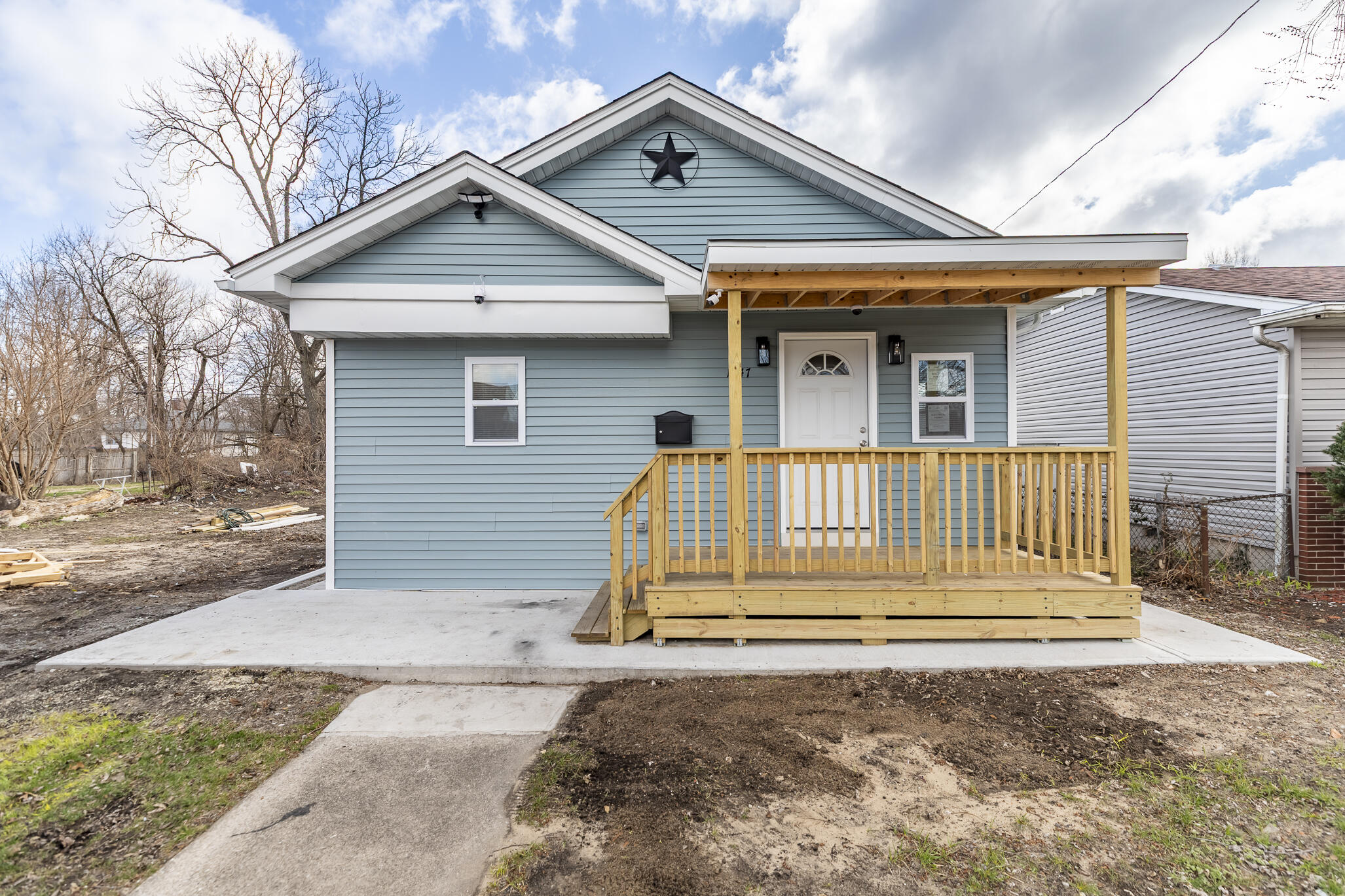 1047 Arizona Street, Gary, IN 46403; Image #2