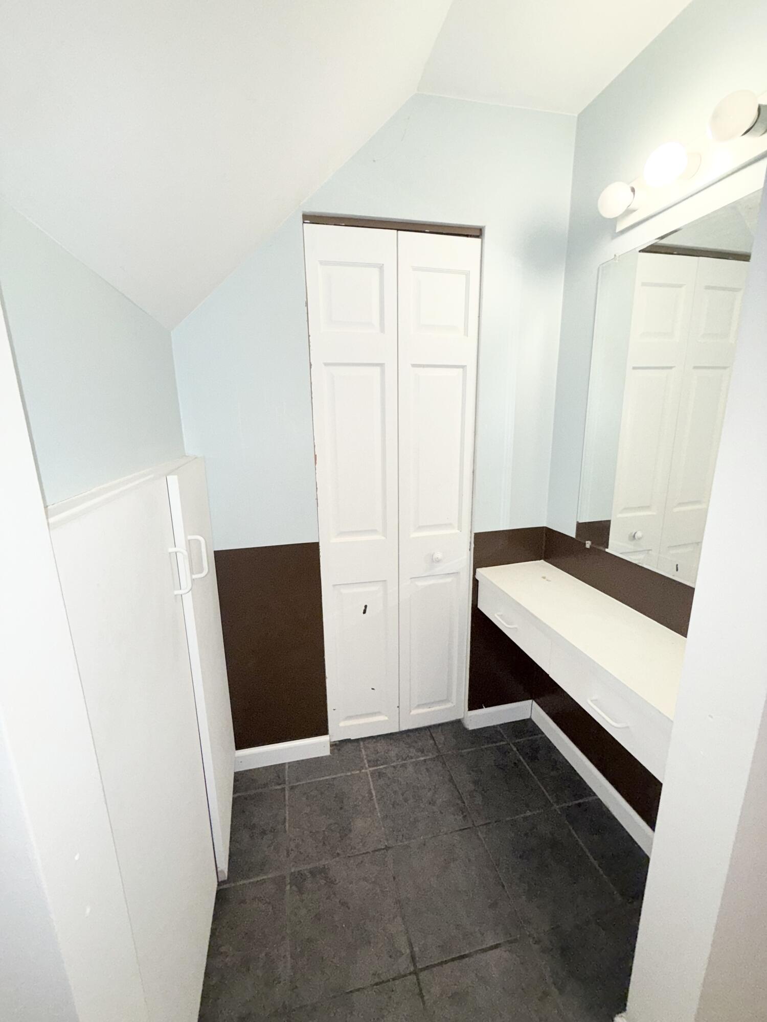 303 E Porter Avenue, Chesterton, IN 46304; Image #33
