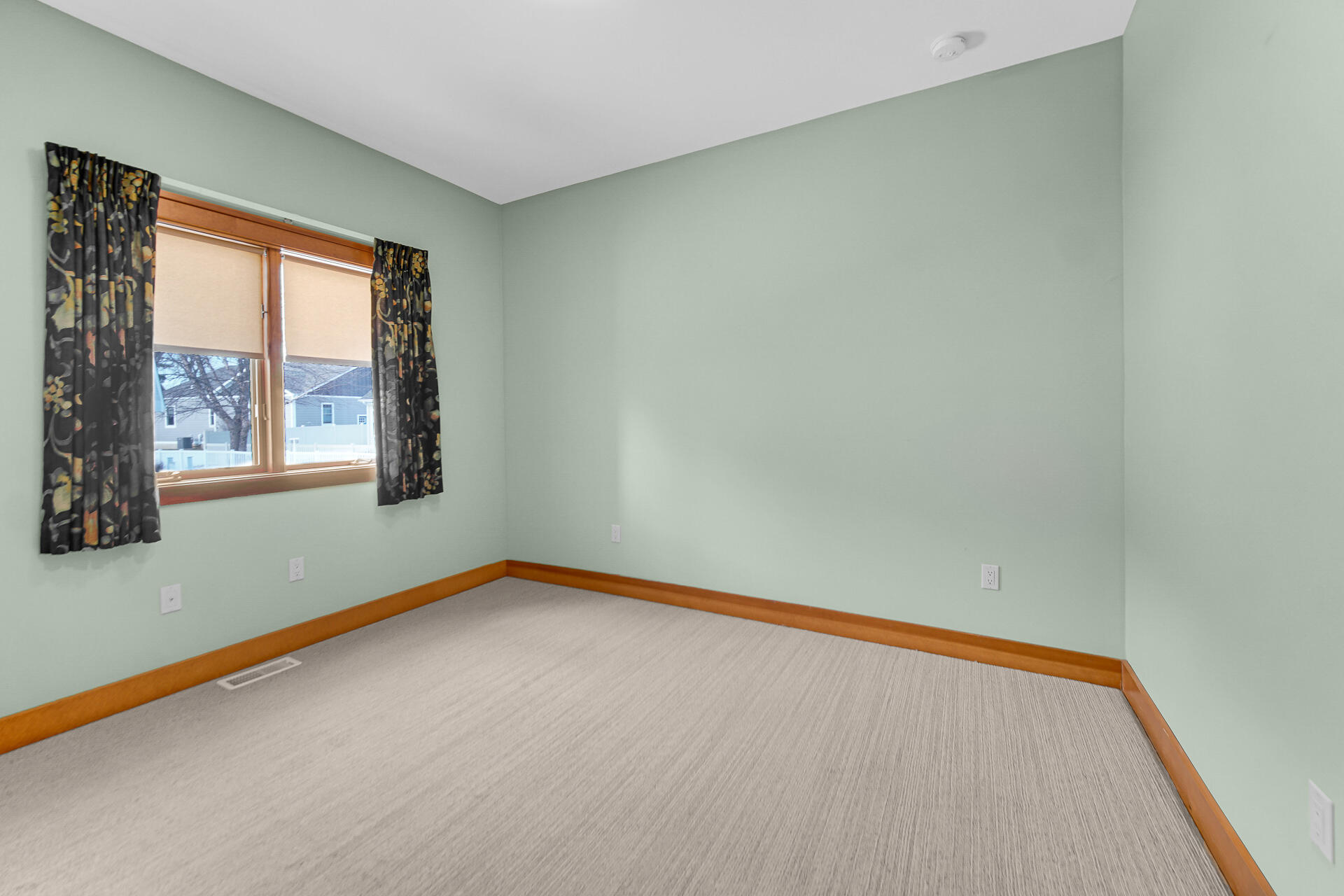 2425 Dickinson Road, Chesterton, IN 46304; Image #18
