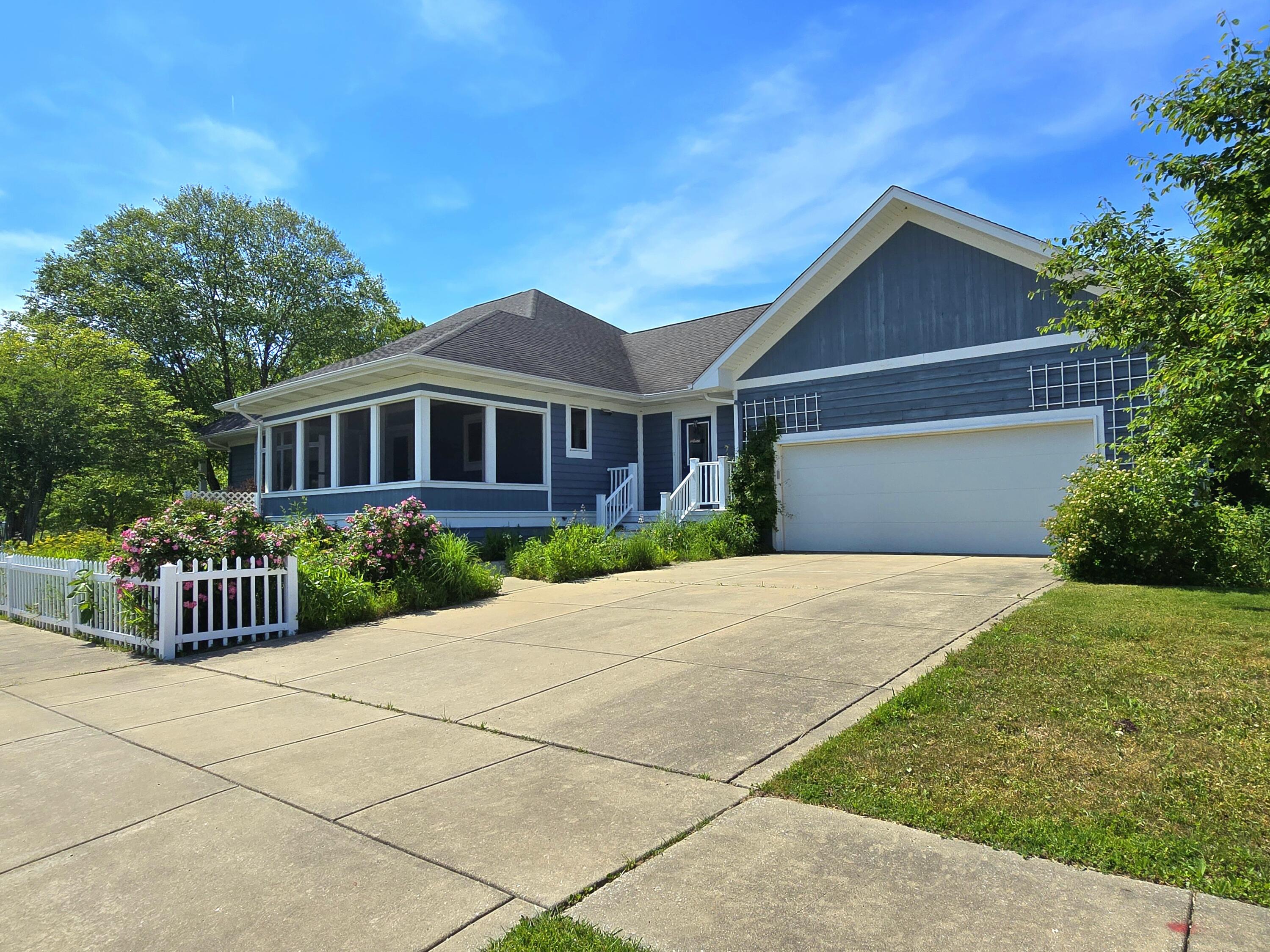 2425 Dickinson Road, Chesterton, IN 46304; Image #2