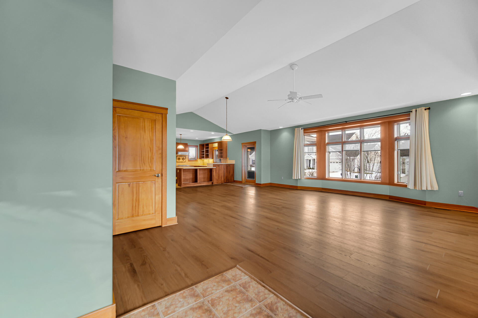 2425 Dickinson Road, Chesterton, IN 46304; Image #5
