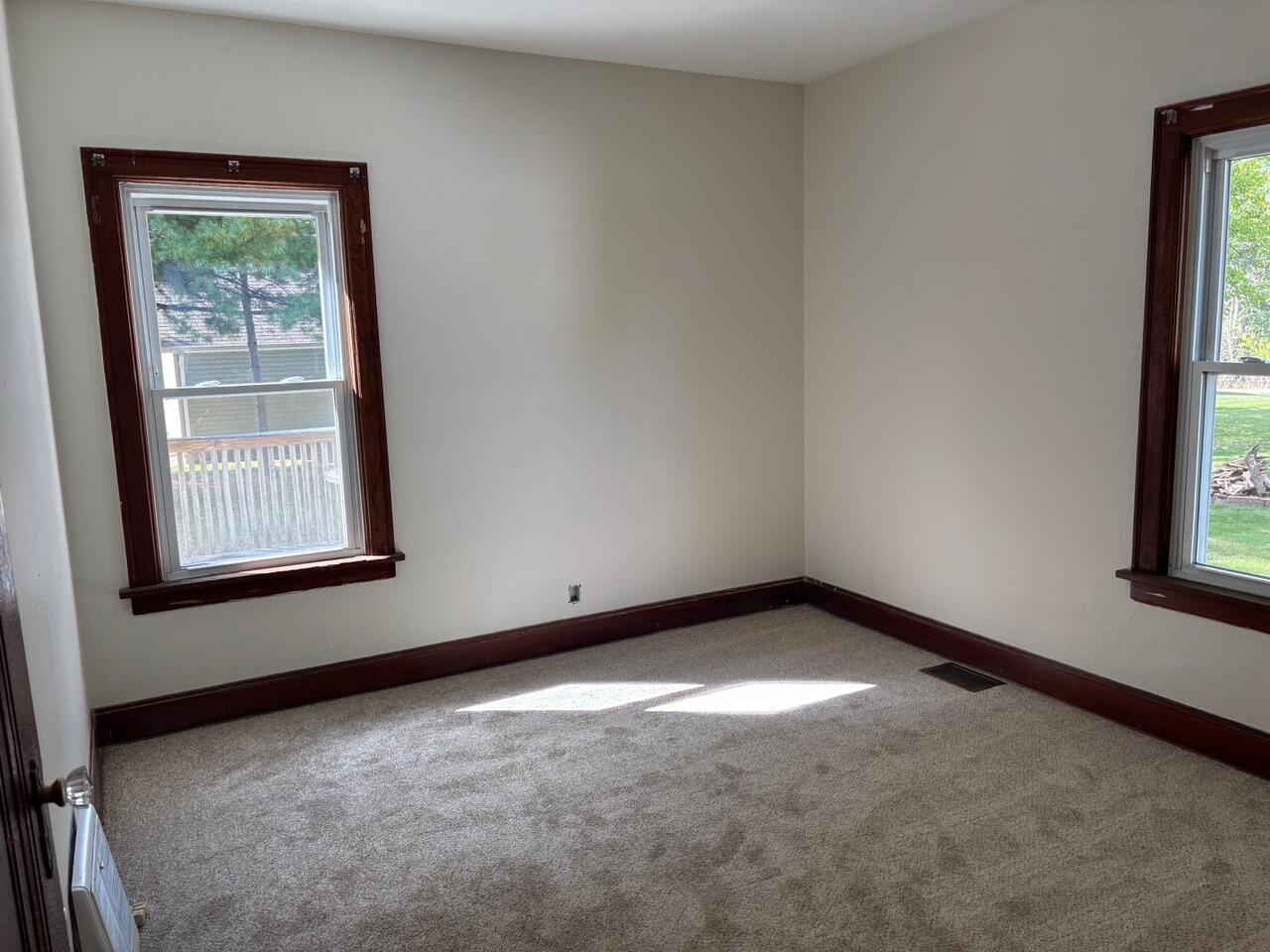 812 S Lake Park Avenue, Hobart, IN 46342; Image #7