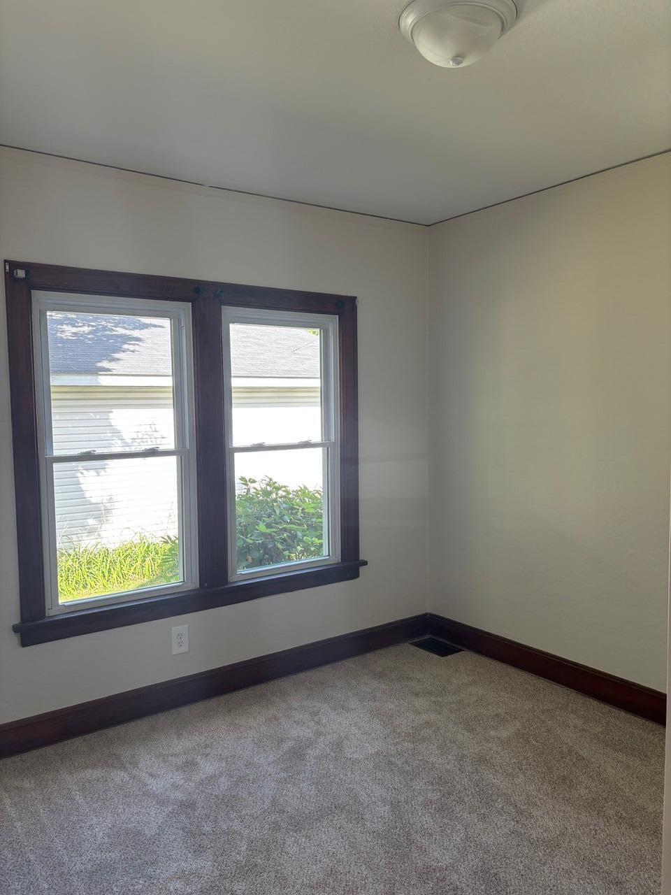 812 S Lake Park Avenue, Hobart, IN 46342; Image #8