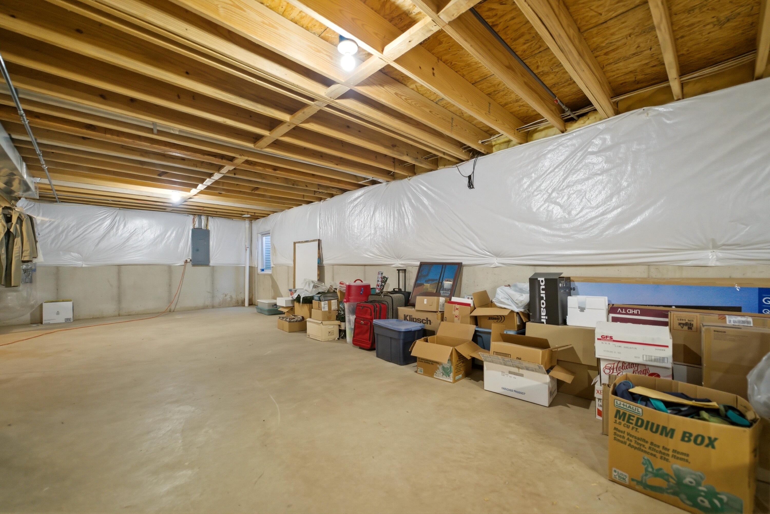 65 Steinbeck Drive, Valparaiso, IN 46383; Image #38