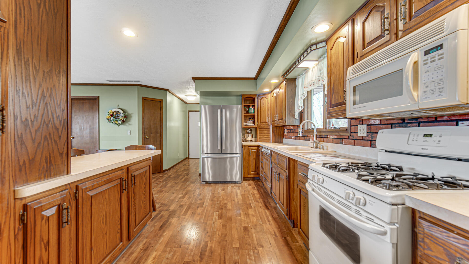 1588 W Severs Road, La Porte, IN 46350; Image #12