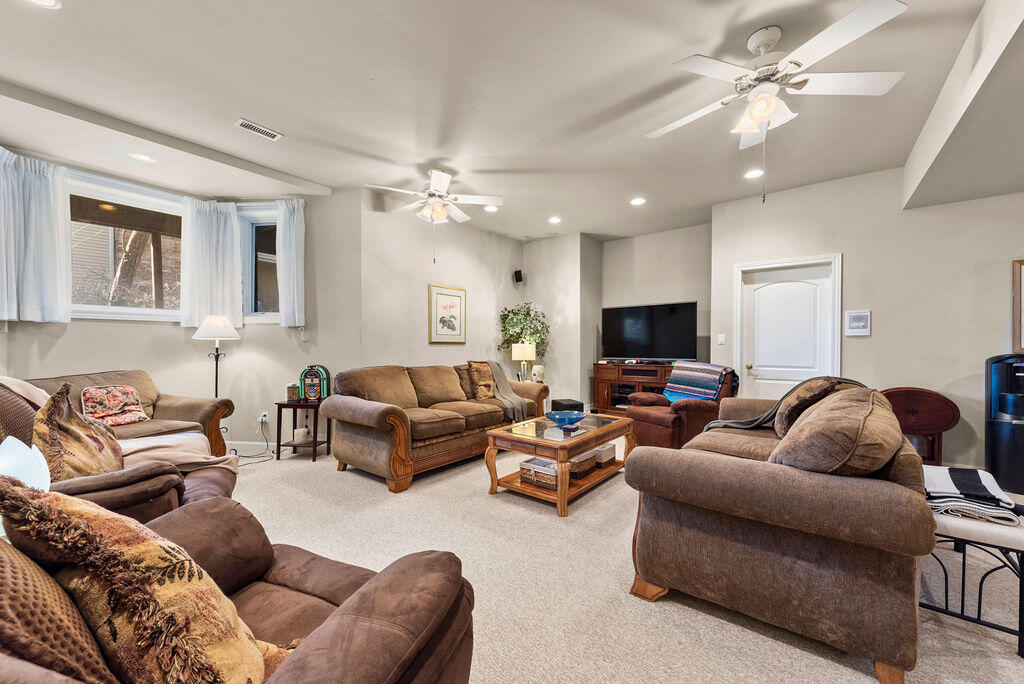 7412 Forest Ridge Drive, Schererville, IN 46375; Image #45