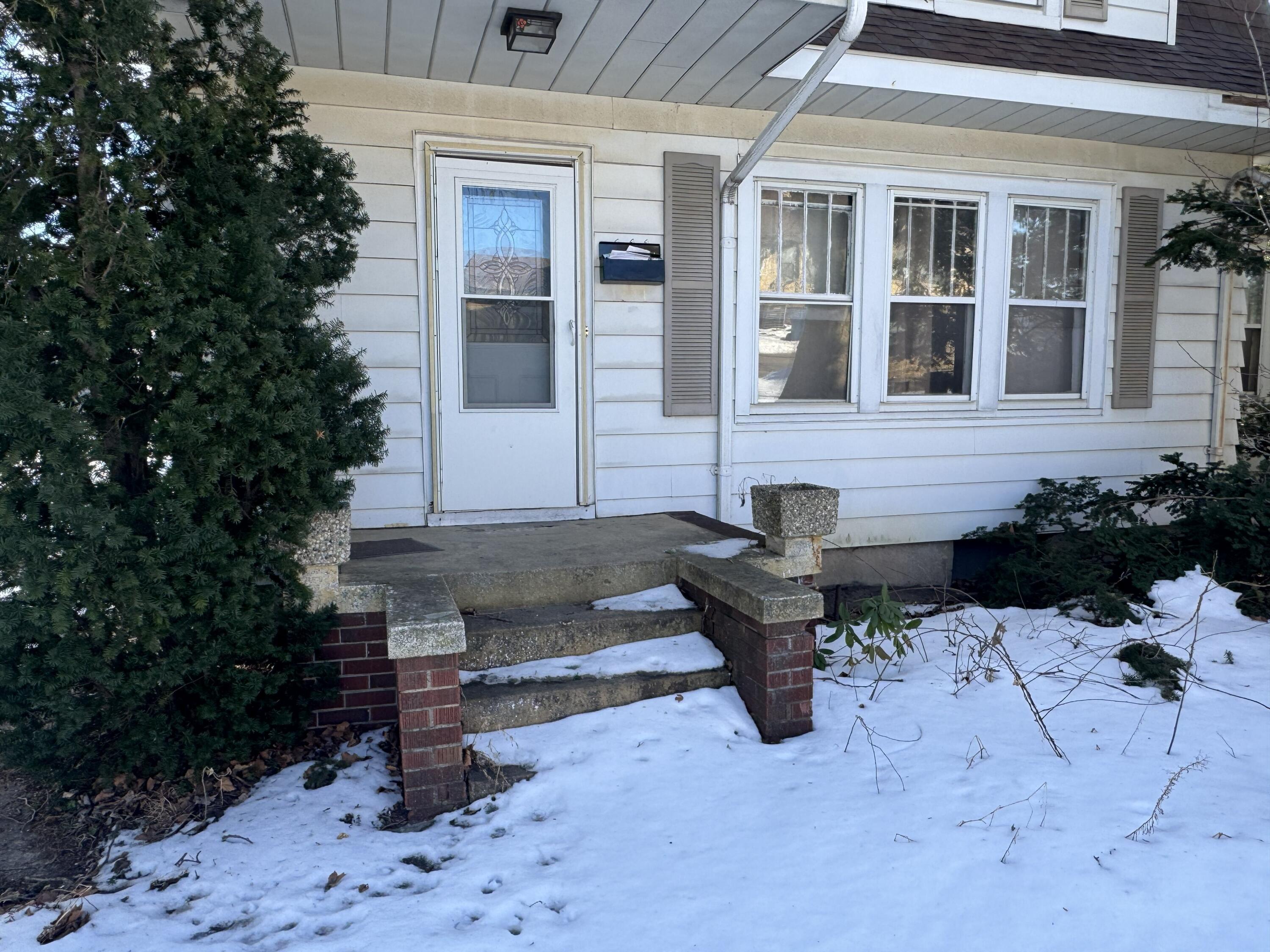 111 N Calumet Avenue, Michigan City, IN 46360; Image #3