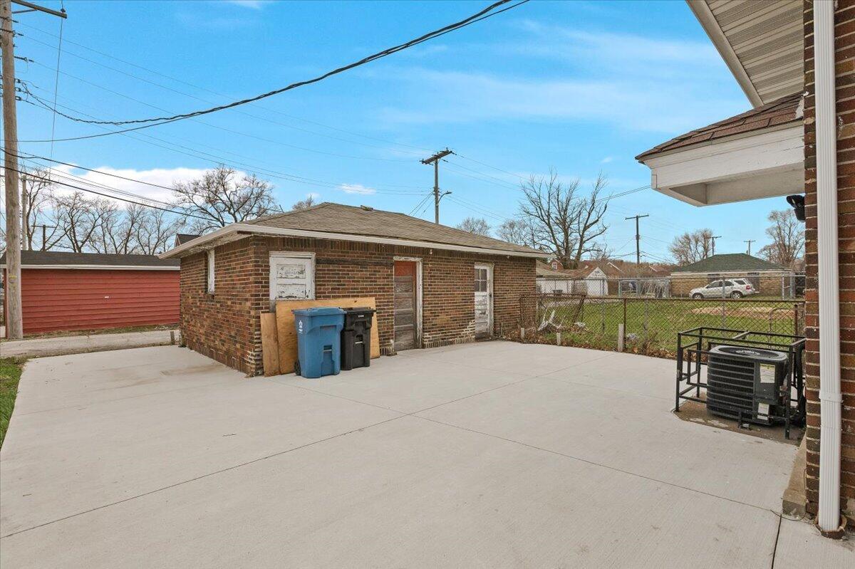 456 Bridge Street, Gary, IN 46404; Image #5