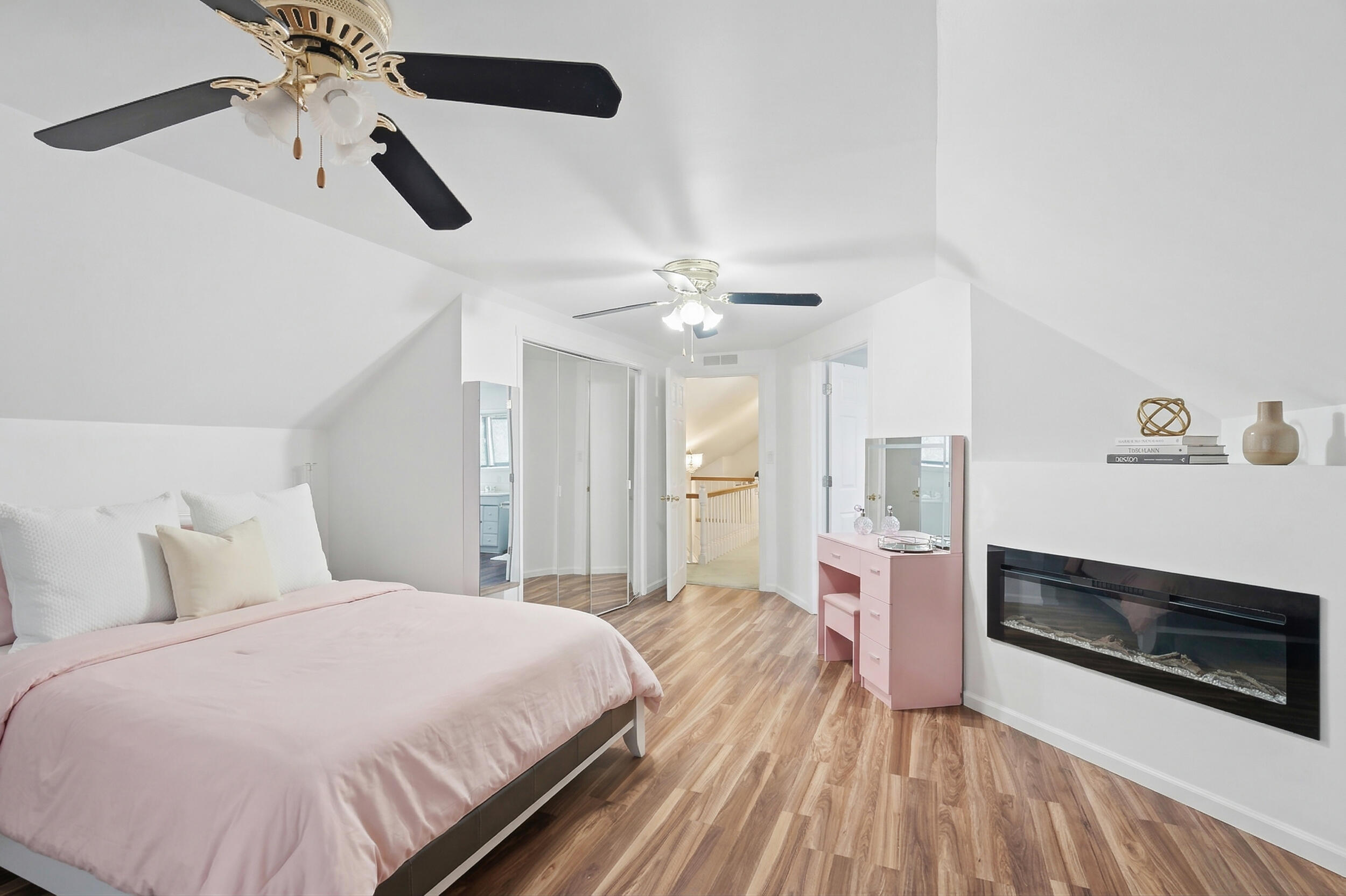 2039 Dorchester, Schererville, IN #3, 46375; Image #22