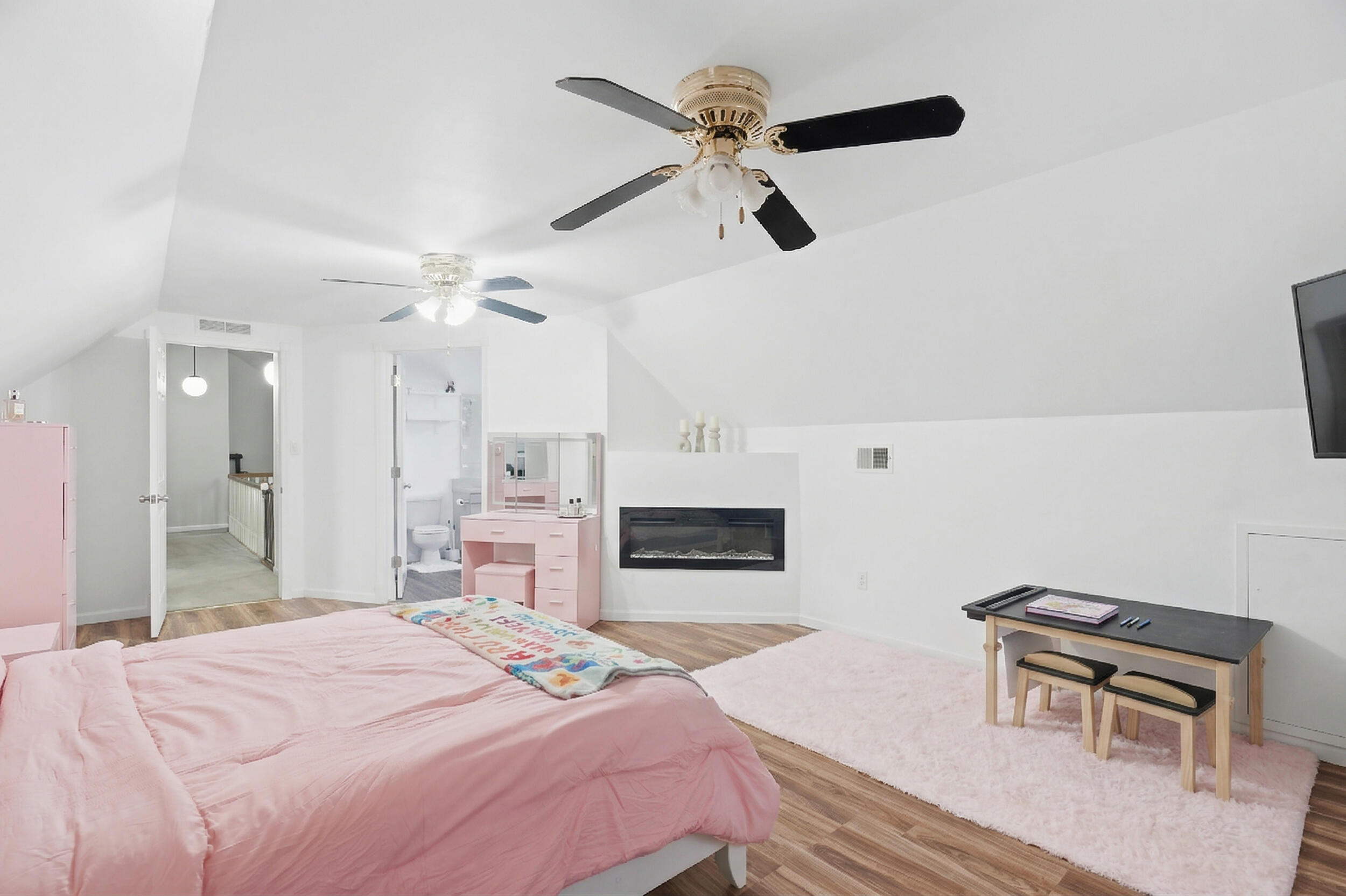 2039 Dorchester, Schererville, IN #3, 46375; Image #23