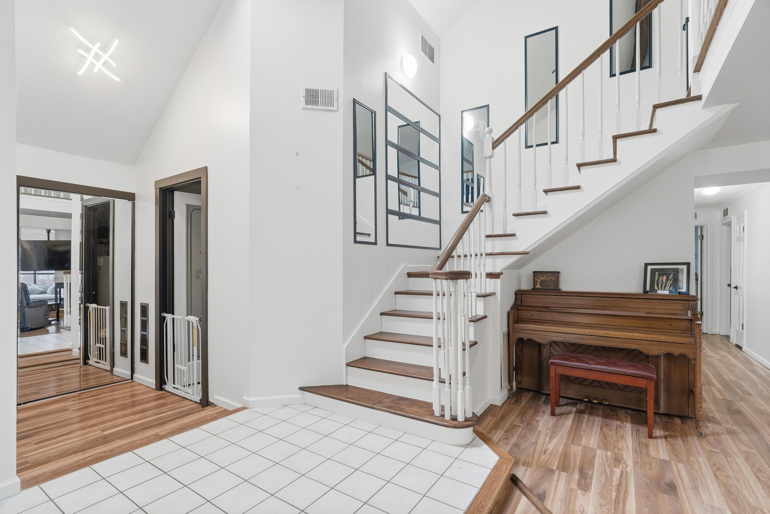 2039 Dorchester, Schererville, IN #3, 46375; Image #4