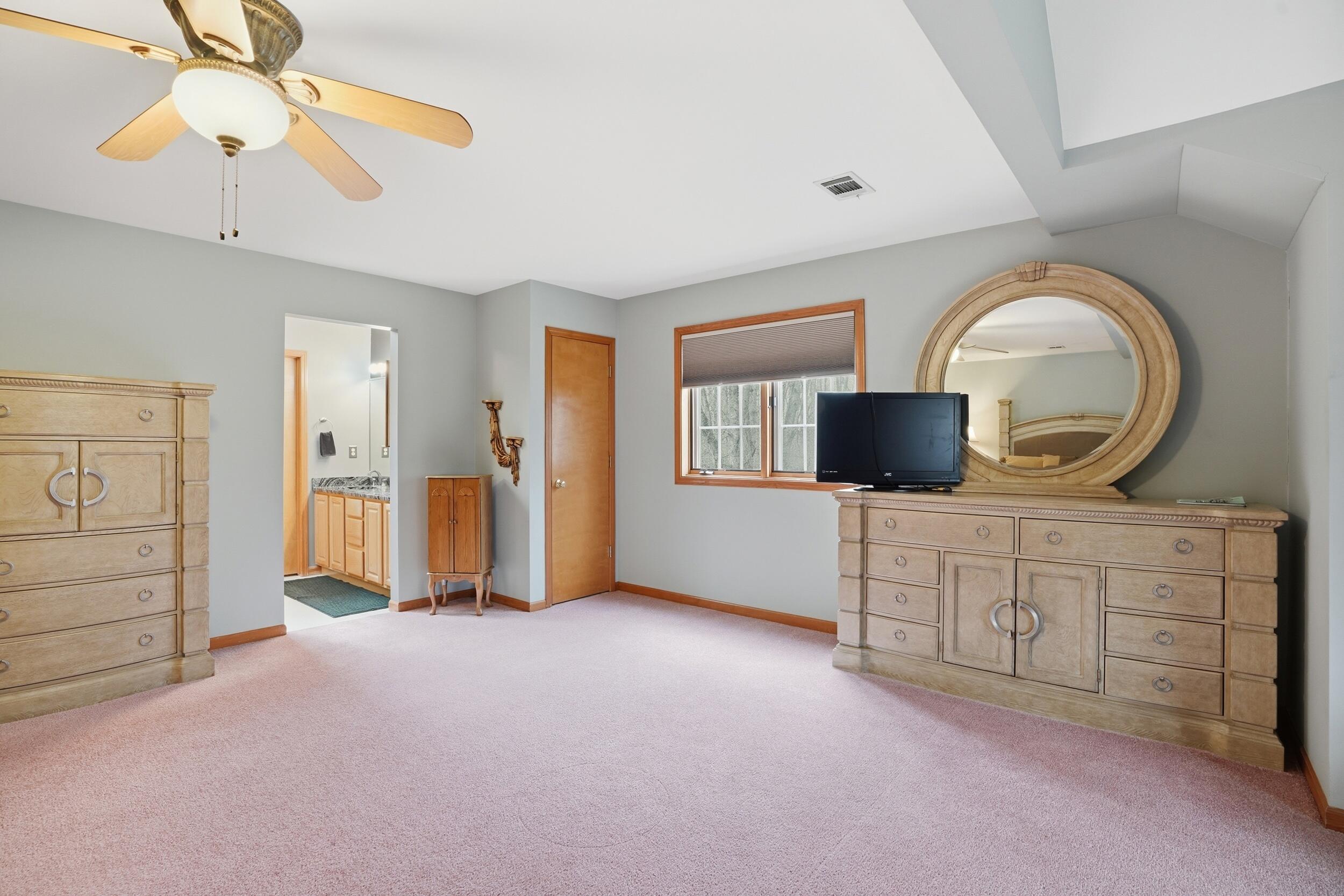 704 W Us Hwy 30, Valparaiso, IN 46385; Image #13