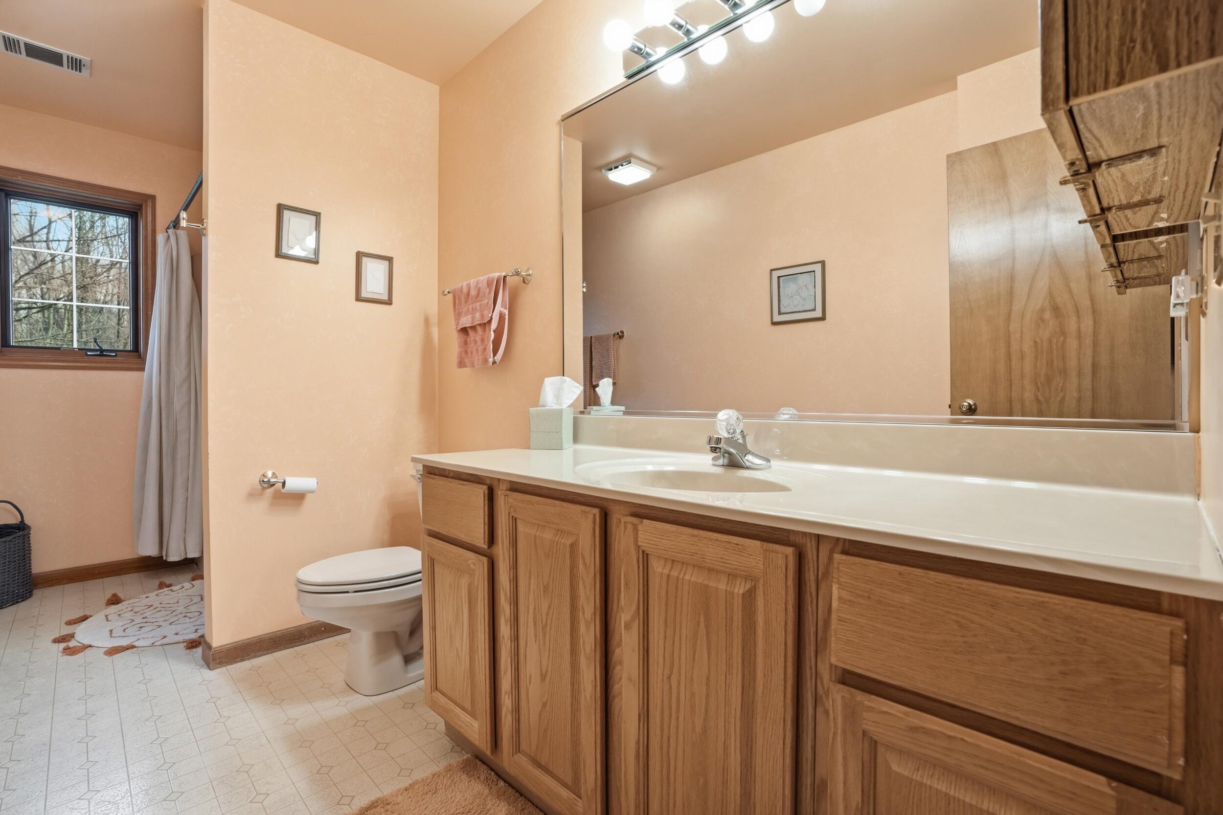 704 W Us Hwy 30, Valparaiso, IN 46385; Image #71
