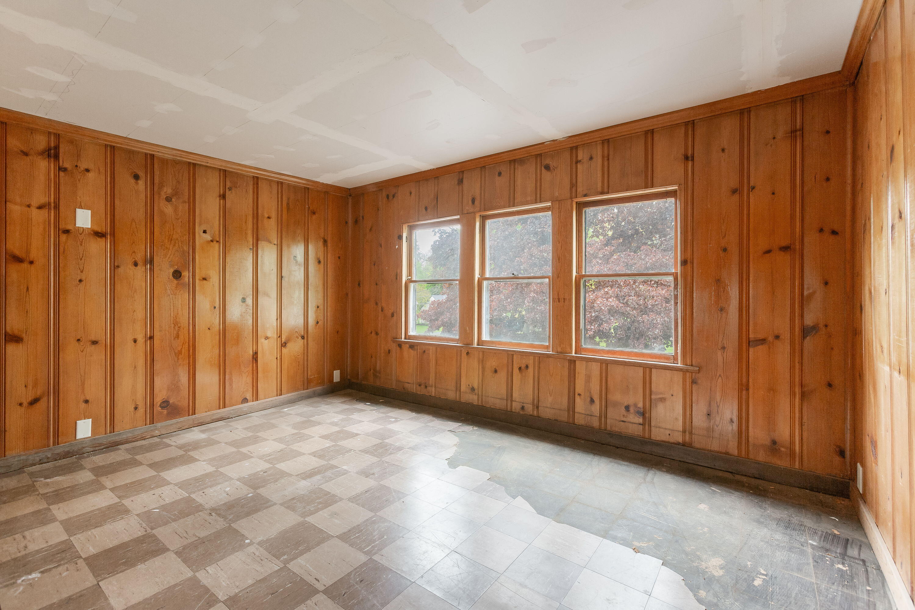 320 Johnson Road, Michigan City, IN 46360; Image #16