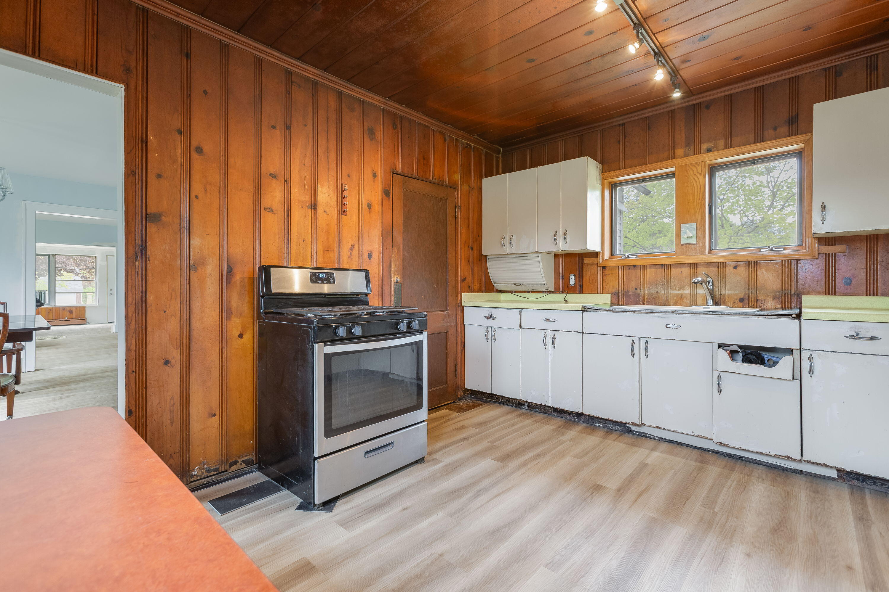 320 Johnson Road, Michigan City, IN 46360; Image #8