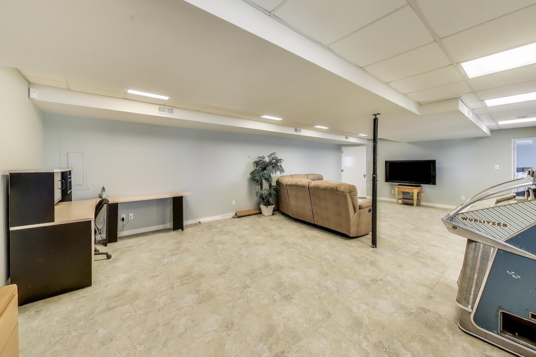 250 W Lake Front Drive W, Beverly Shores, IN 46301; Image #42