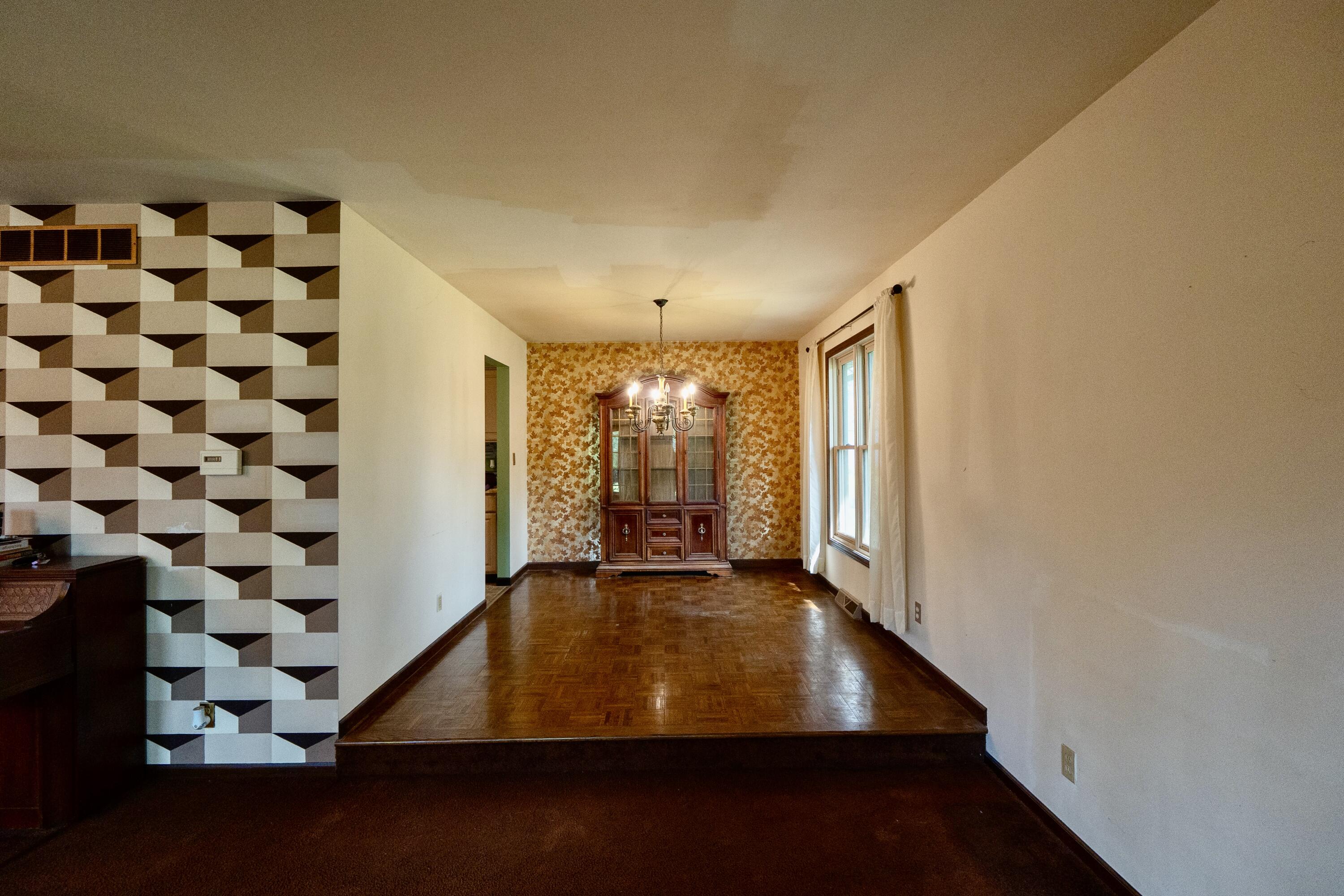 1752 Greenview Street, Valparaiso, IN 46383; Image #28