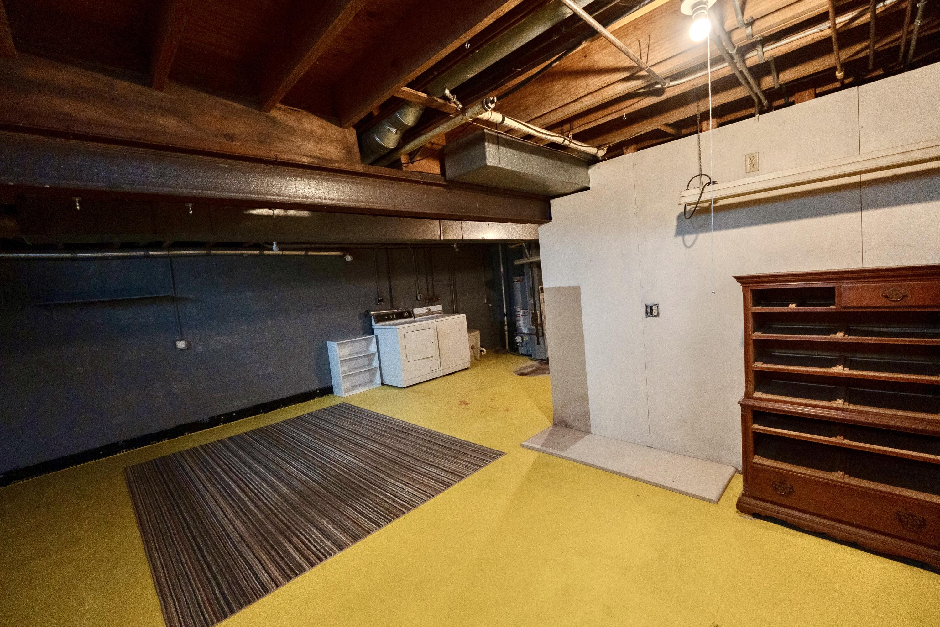1752 Greenview Street, Valparaiso, IN 46383; Image #33