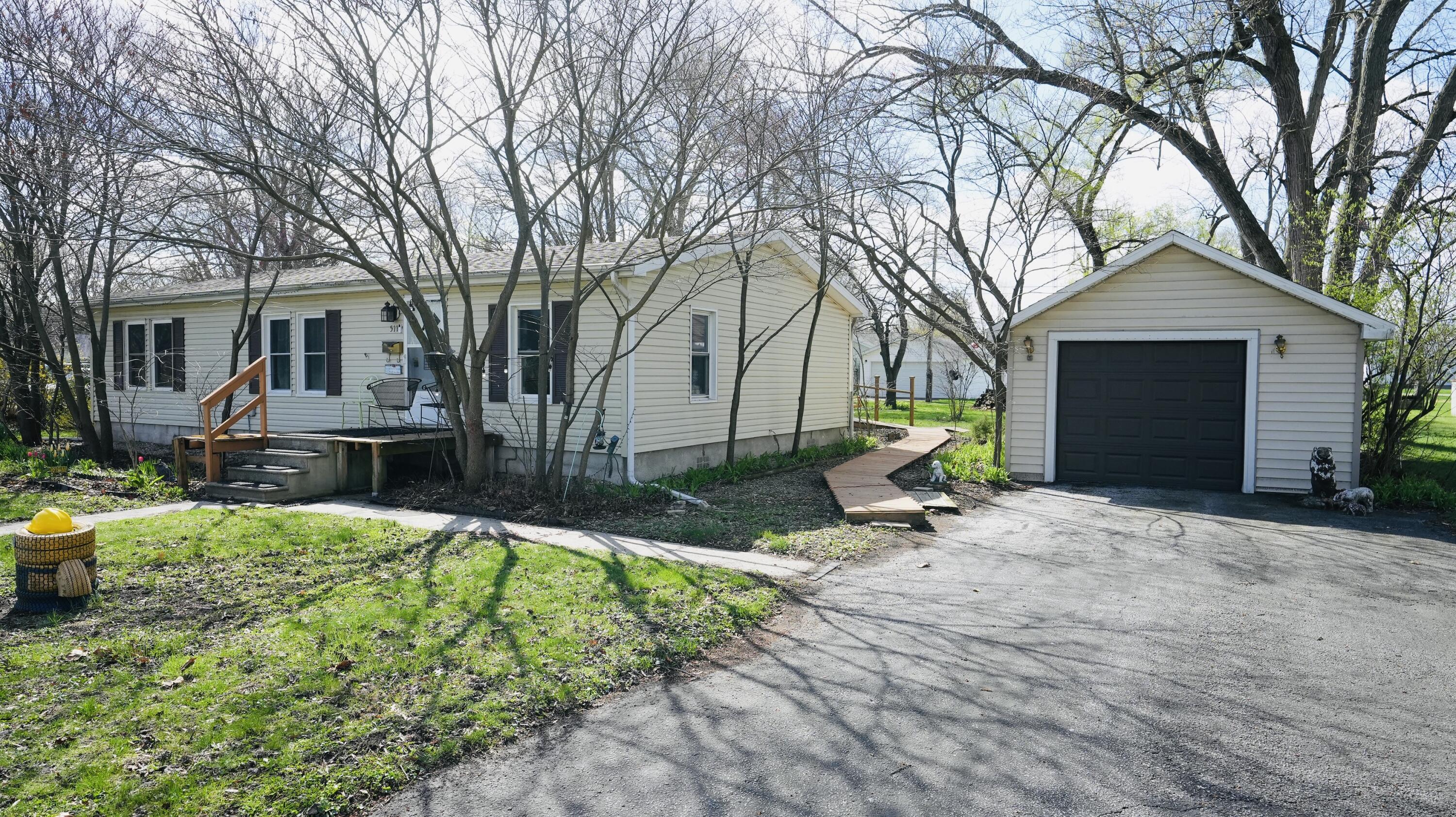 511 W Vine Street, North Judson, IN 46366; Image #24